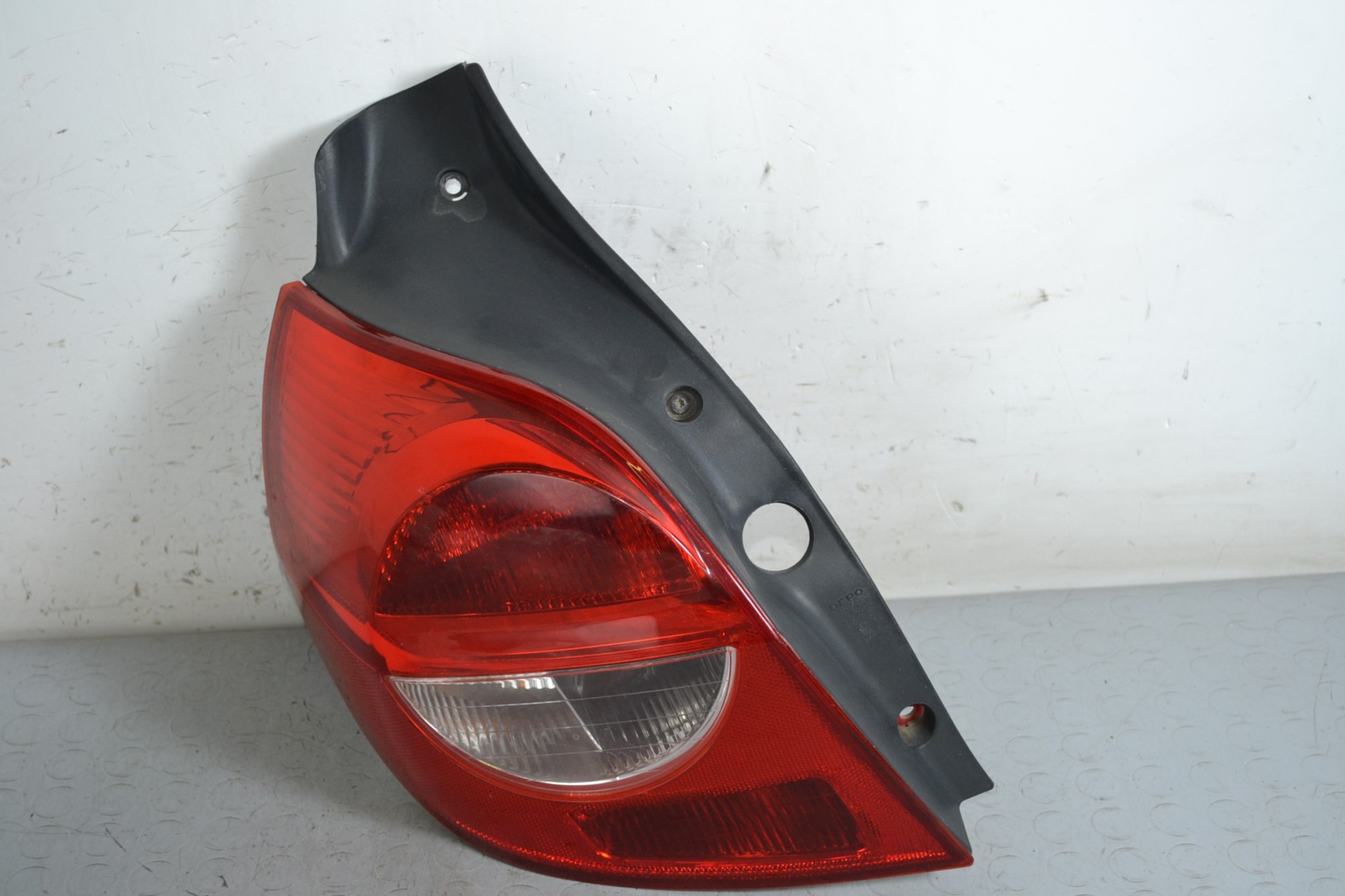 Fanale stop posteriore SX Renault Clio III dal 2005 al 2013 Cod 08-551-196L-R  2411111175132