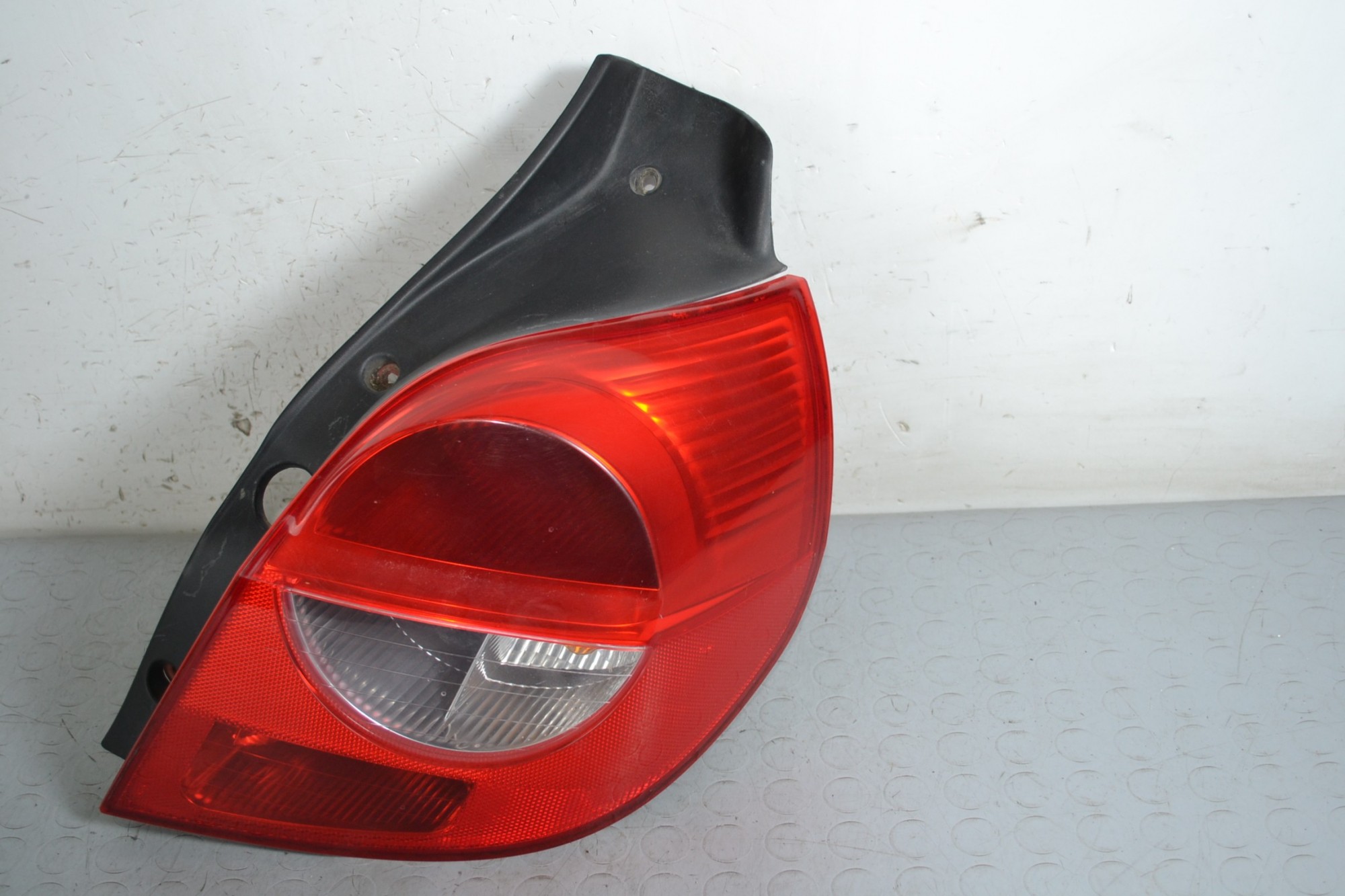 Fanale stop posteriore DX Renault Clio III Dal 2005 al 2013 Cod 89035080  1641209924965