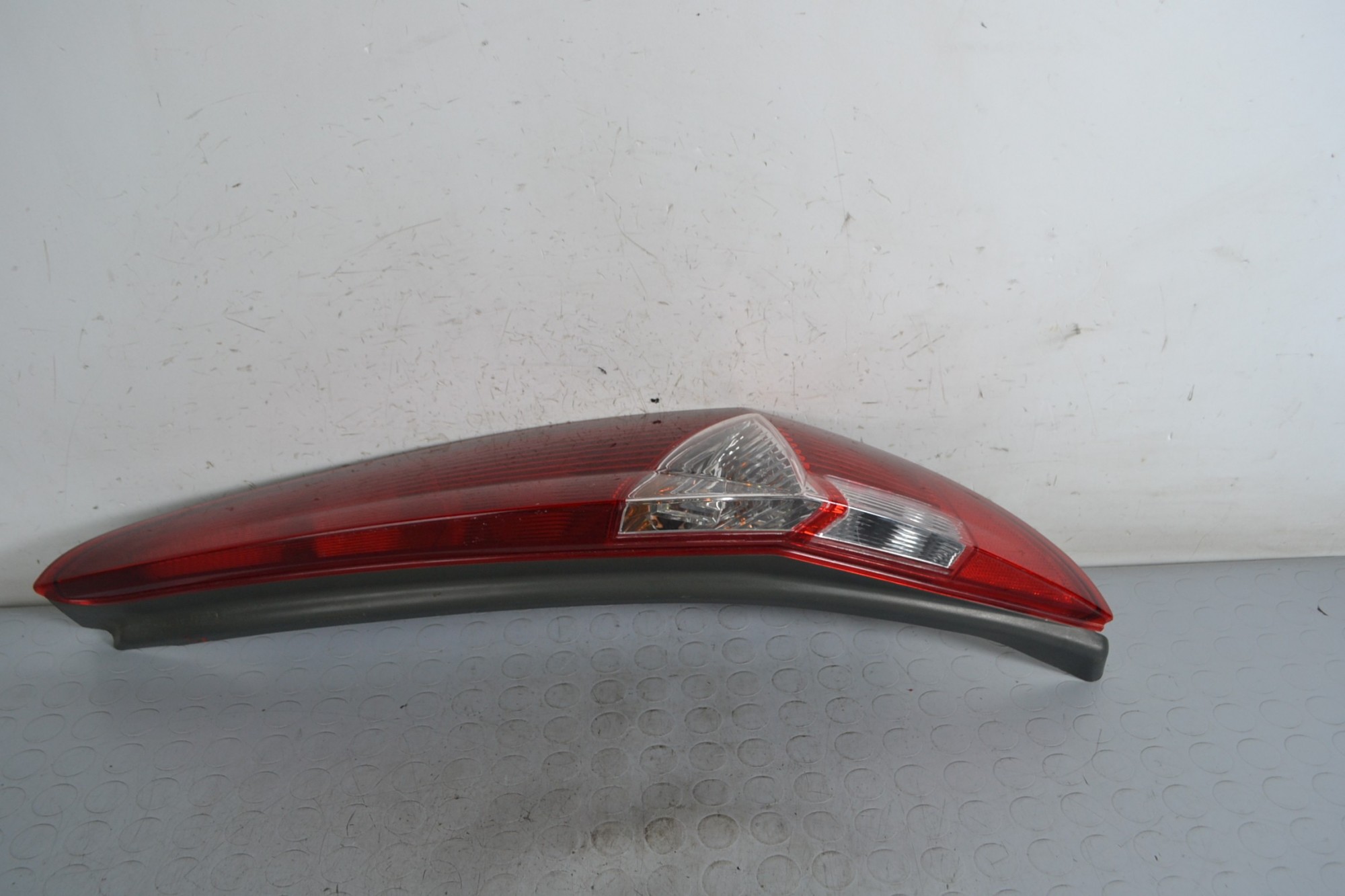 Fanale stop posteriore DX Fiat Punto 3 porte dal 2003 al 2011 Cod 517214780  2411111139240