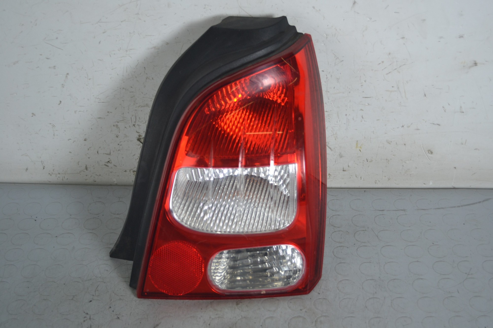 Fanale Stop Posteriore DX Renault Twingo II dal 2007 al 2014 Cod 2va965454  1657289990585