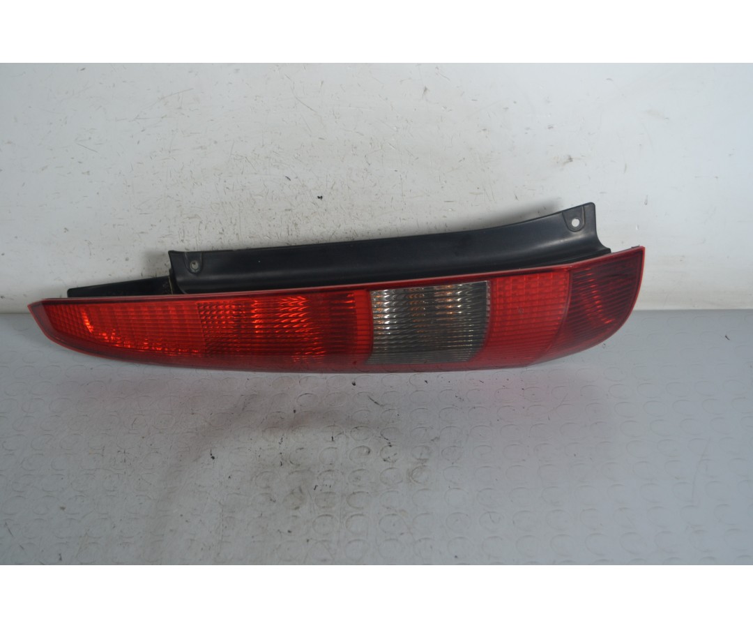 Fanale Stop Posteriore SX Ford Fiesta V 5 porte dal 2002 al 2006 Cod 2s61-13n004-a 1657696601777 Fanale Stop Posteriore SX Ford Fiesta V 5 porte dal 2002 al 2006 Cod 2s61-13n004-a 1657696601777
