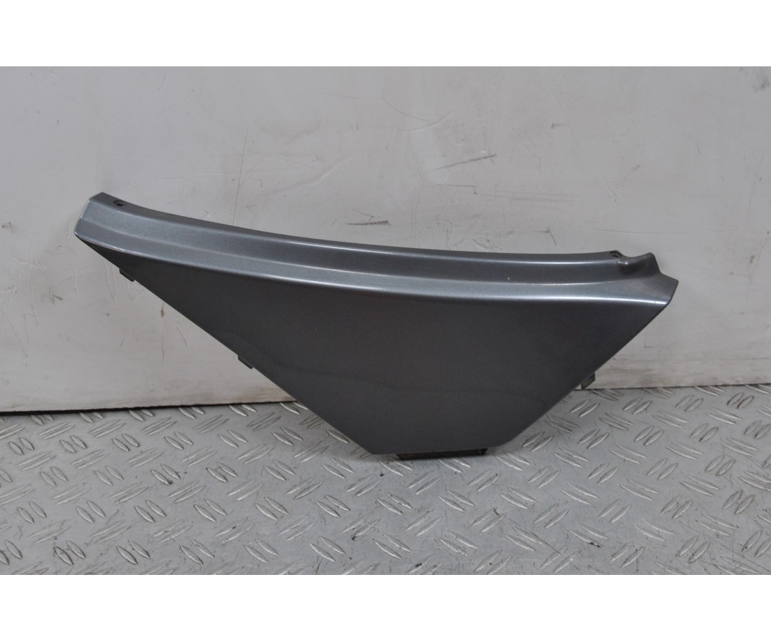 Carena Fianchetto Laterale DX Aprilia Atlantic 400 Dal 2005 al 2011 1657708013291 Carena Fianchetto Laterale DX Aprilia Atlantic 400 Dal 2005 al 2011 1657708013291