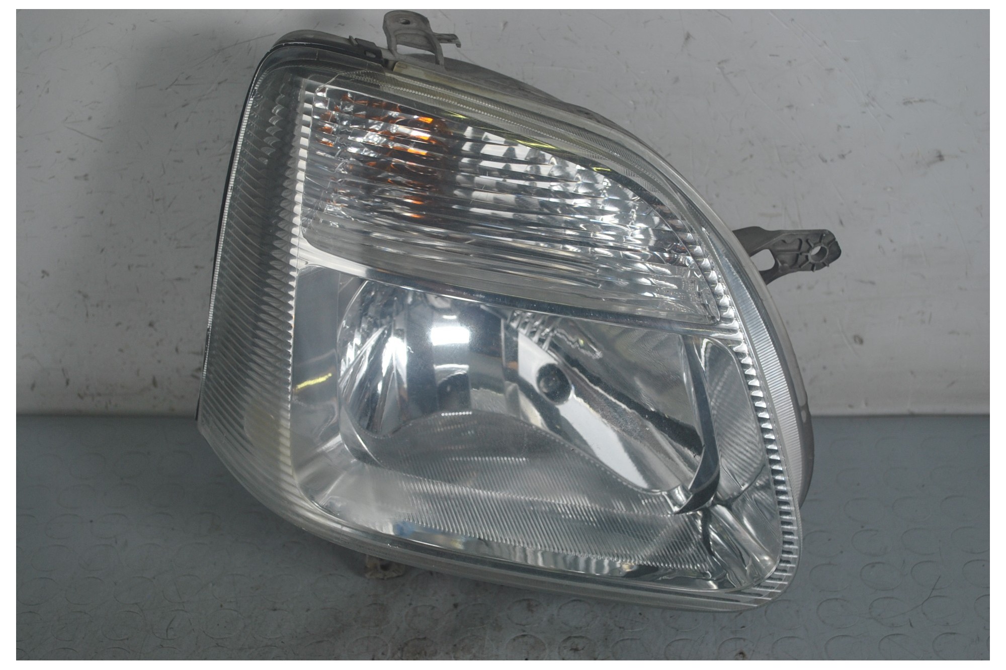 Faro Anteriore DX Opel Agila A dal 2000 al 2007 Cod 89307549  1658931331824