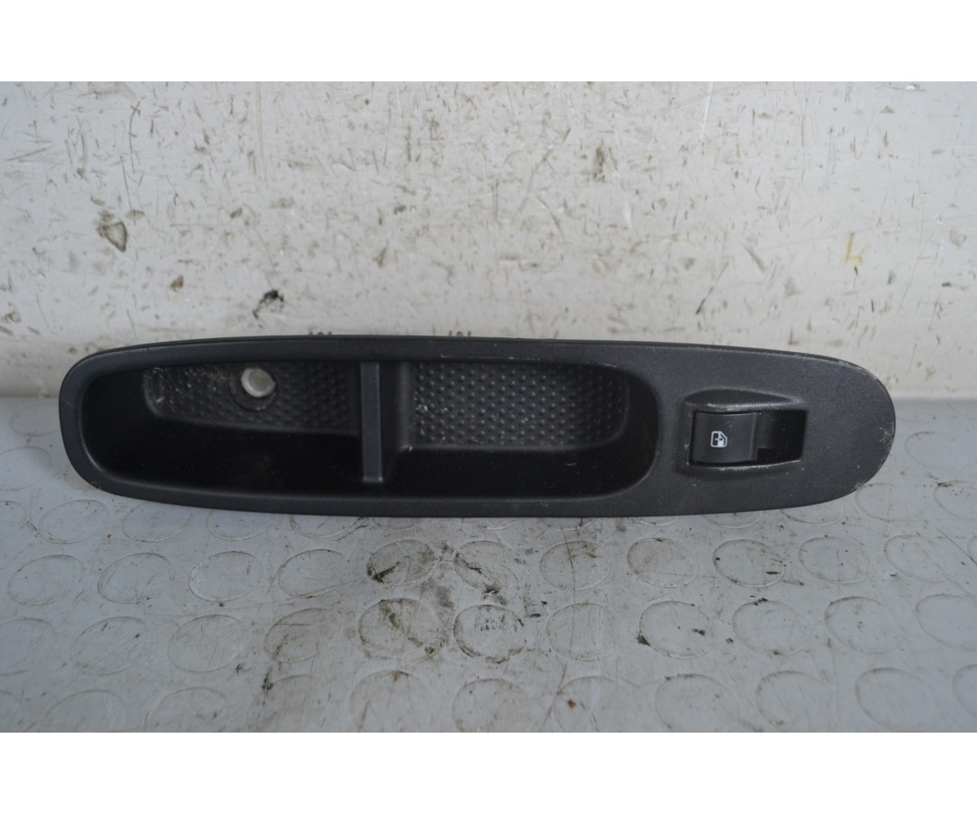 Pulsantiera alzacristallo anteriore DX Fiat Punto EVO Dal 2009 al 2012 Cod 735500049  1659017797268