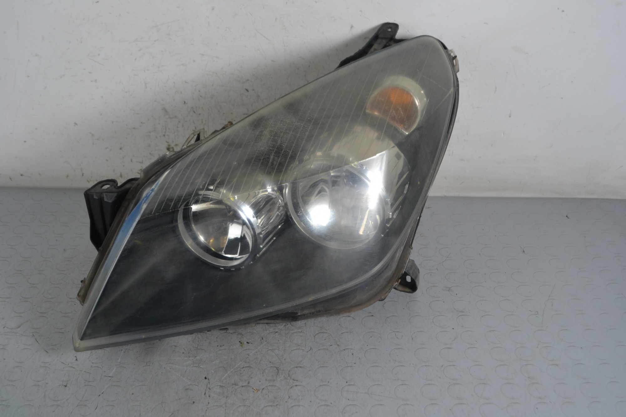 Faro Anteriore SX Opel Astra H dal 2004 al 2011 Cod 93178635  1659622910489