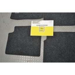 Set completo di tappetini Opel Vectra C Dal 2002 al 2008 Cod EU118999  1660819959662