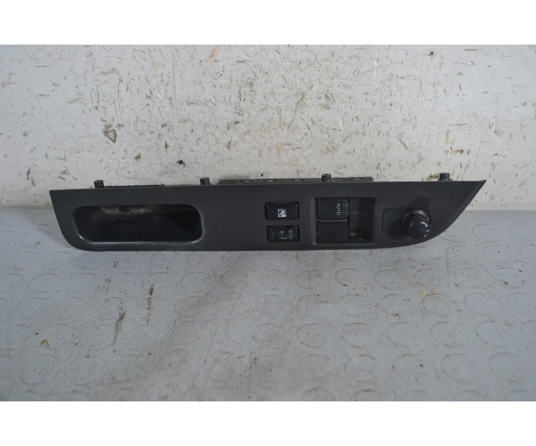 Pulsantiera alzacristalli anteriore SX Suzuki Swift Dal 2004 al 2010 Cod 83762-62j1  1662363185474