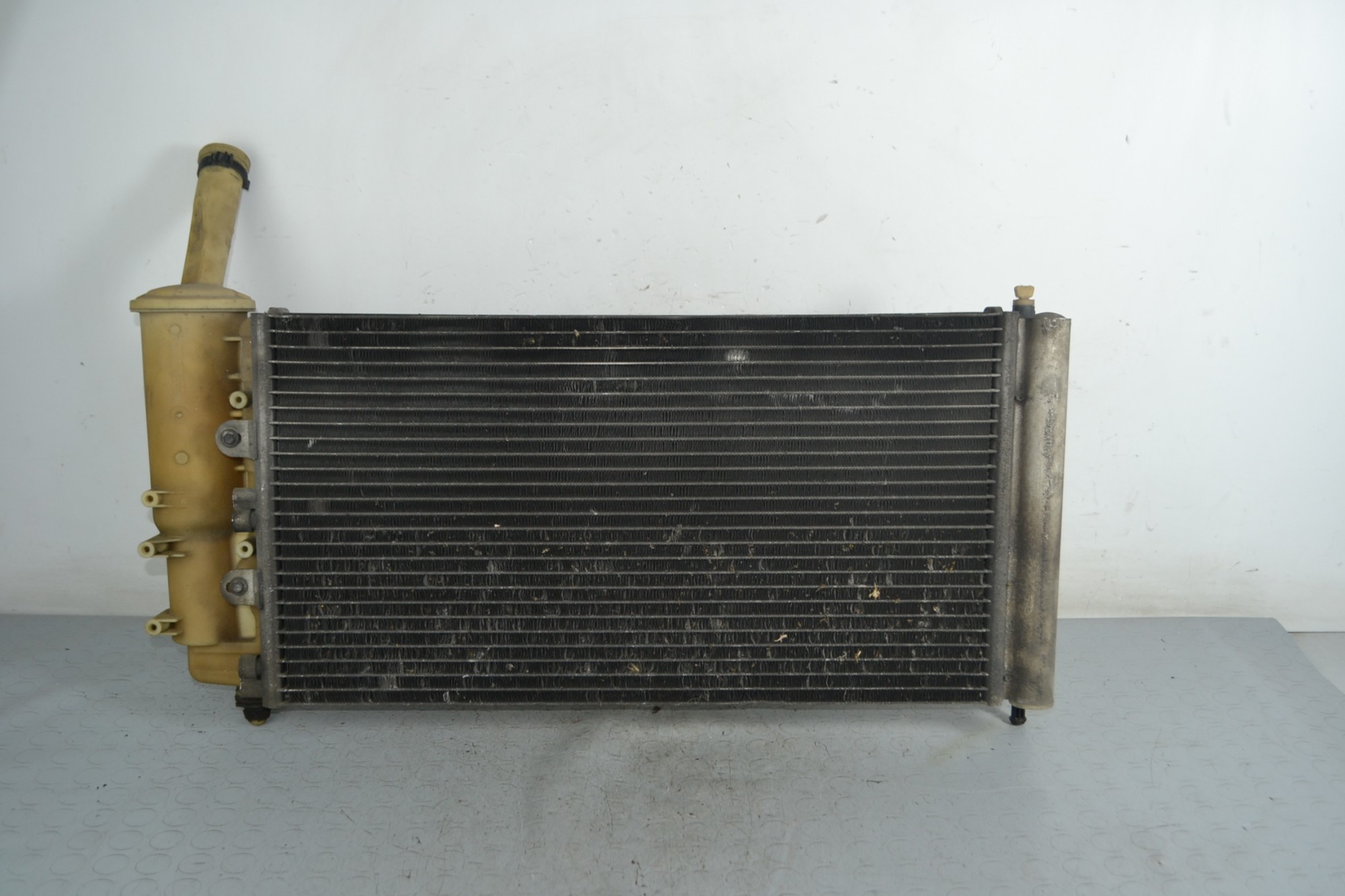 Radiatore Acqua e AC Fiat Punto 1.2 dal 2003 al 2011 Cod 51724183 51763472  1662554688180
