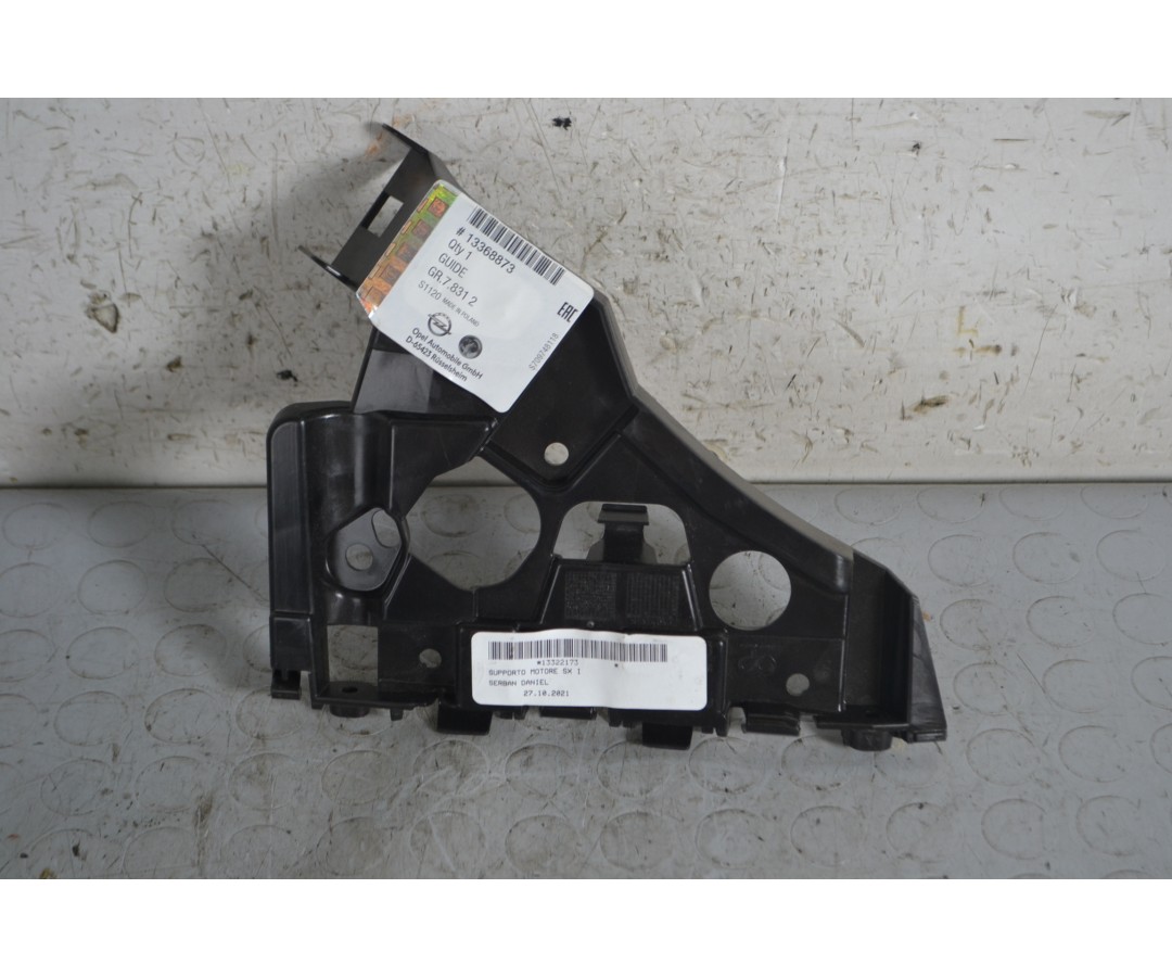 Supporto DX paraurti anteriore Opel Astra J Dal 2009 al 2020 Cod 13368873  1662716117800