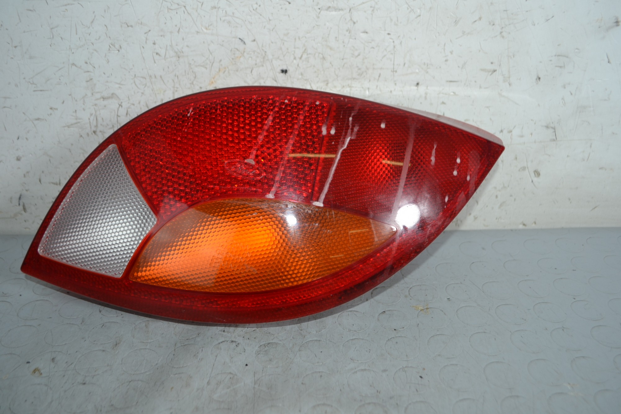 Fanale stop posteriore DX Ford Ka Dal 1996 al 2008  1662735858746