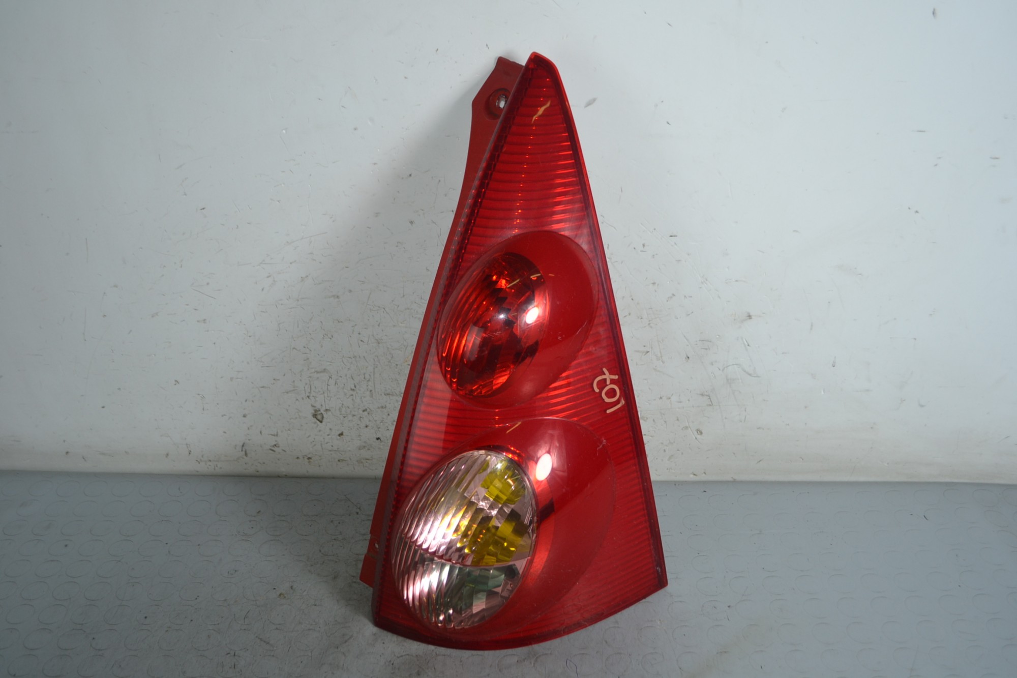 Fanale Stop Posteriore DX Peugeot 107 dal 2005 al 2014 Cod 6351X6  1662736278154