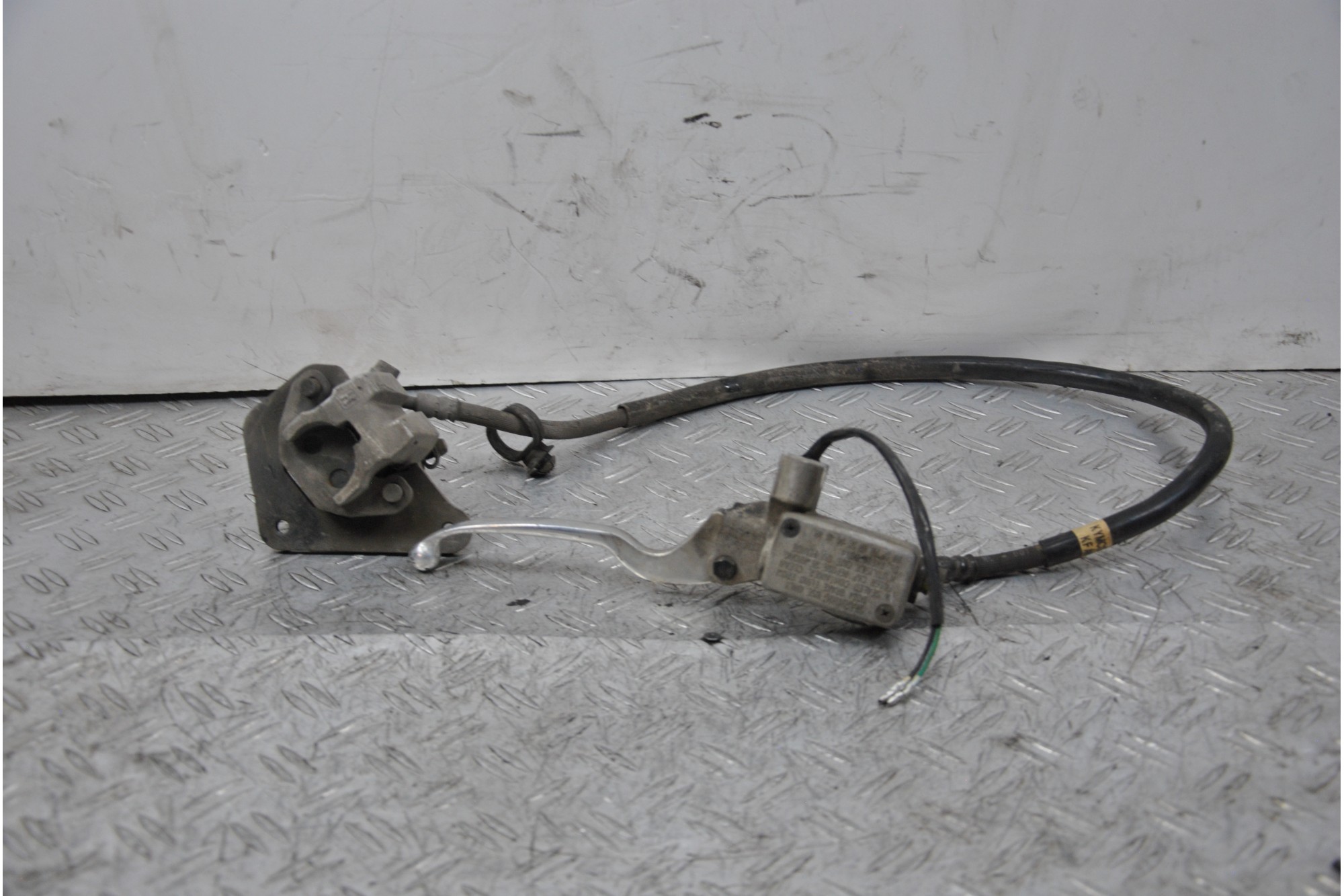 Impianto frenante Pinza e Pompa Freno Anteriore Kymco People 125 Dal 1999 al 2005  1663081954250