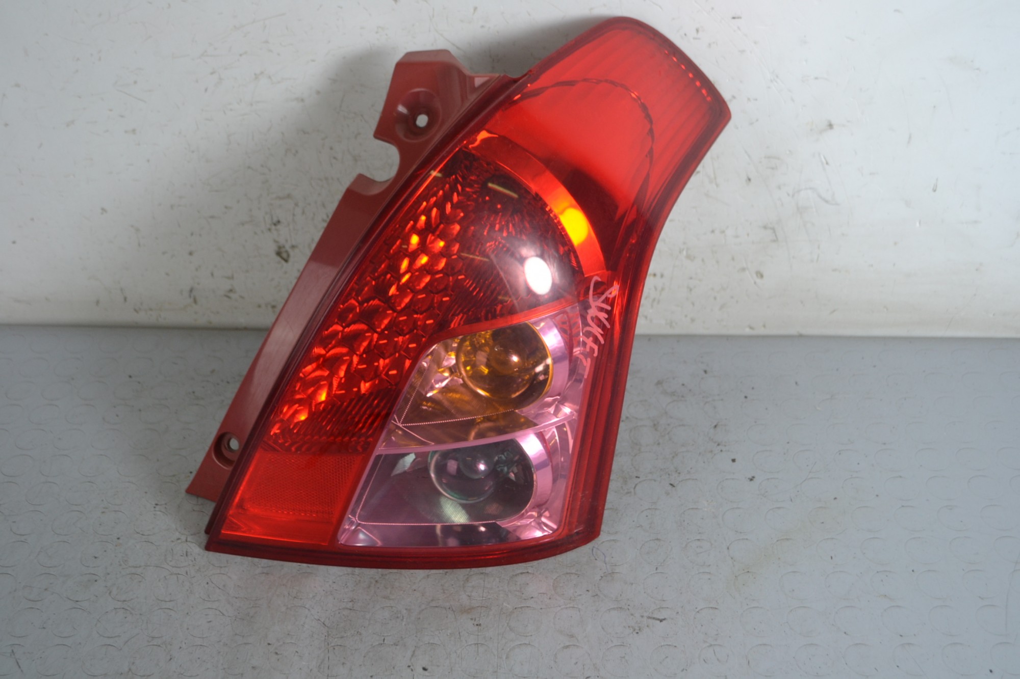 Fanale Stop Posteriore DX Suzuki Swift IV dal 2004 al 2010 Cod 5696s1-r  1663164250545