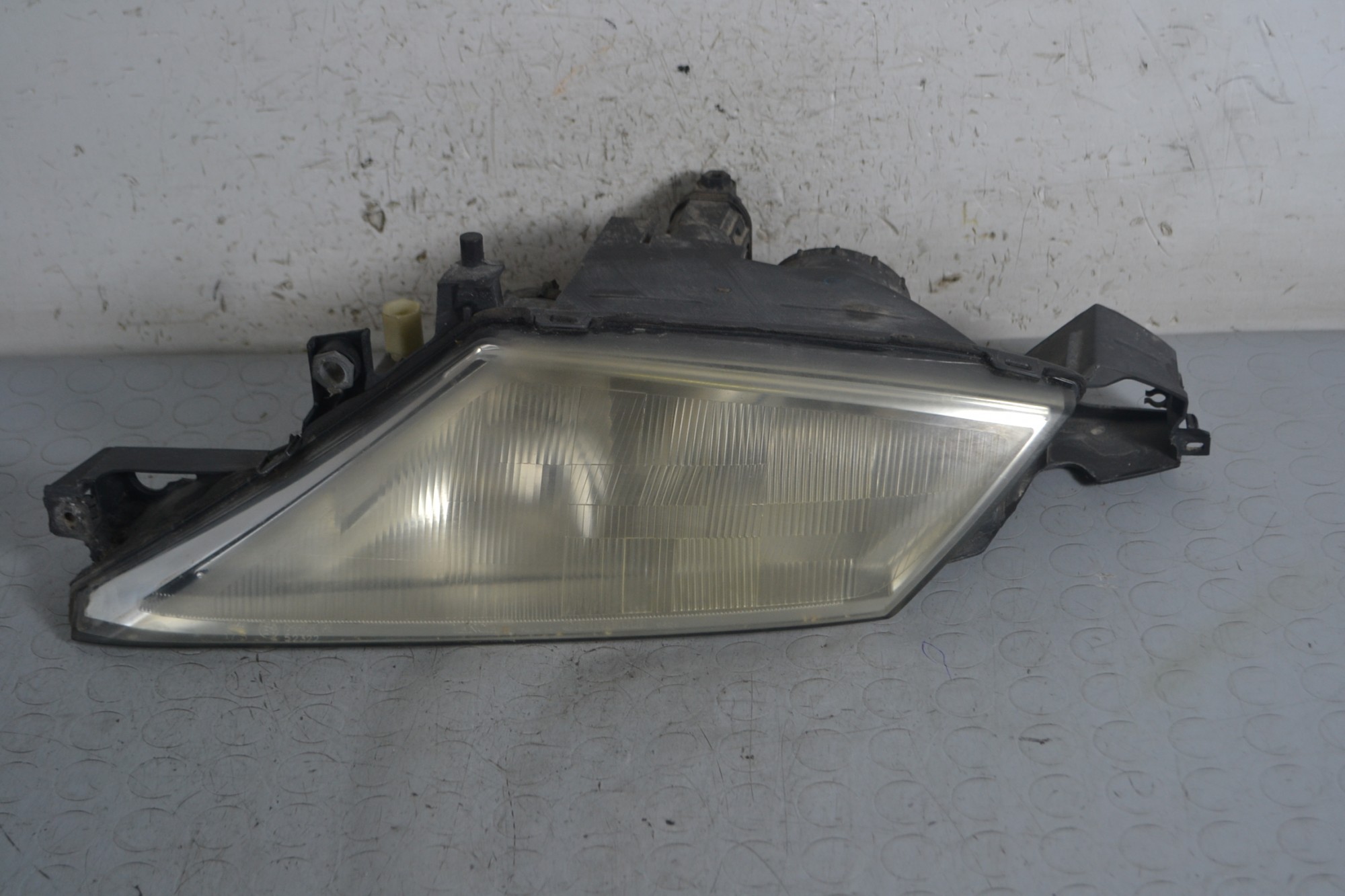 Faro Anteriore SX Lancia Y dal 1995 al 2000 Cod 37130748  1663234135796