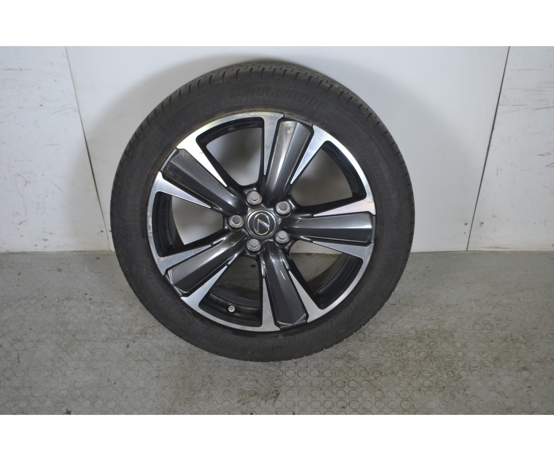 Gomma e cerchio Lexus UX 250 H Dal 2018 in poi Misura 225/50 R18 Dot 2019 5 Fori  1663324938054