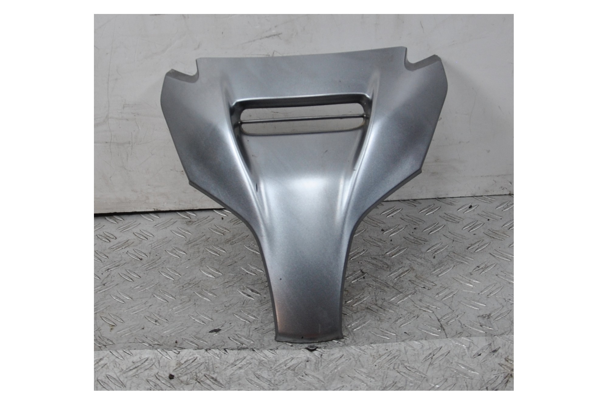 Carena Scudetto Anteriore Suzuki Burgman 650 Dal 2002 al 2006  1663584910418