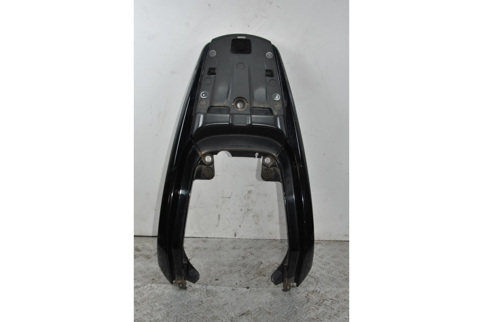 Maniglione Portapacchi posteriore Yamaha Xenter 125 / 150 dal 2011 al 2018  1663594524056