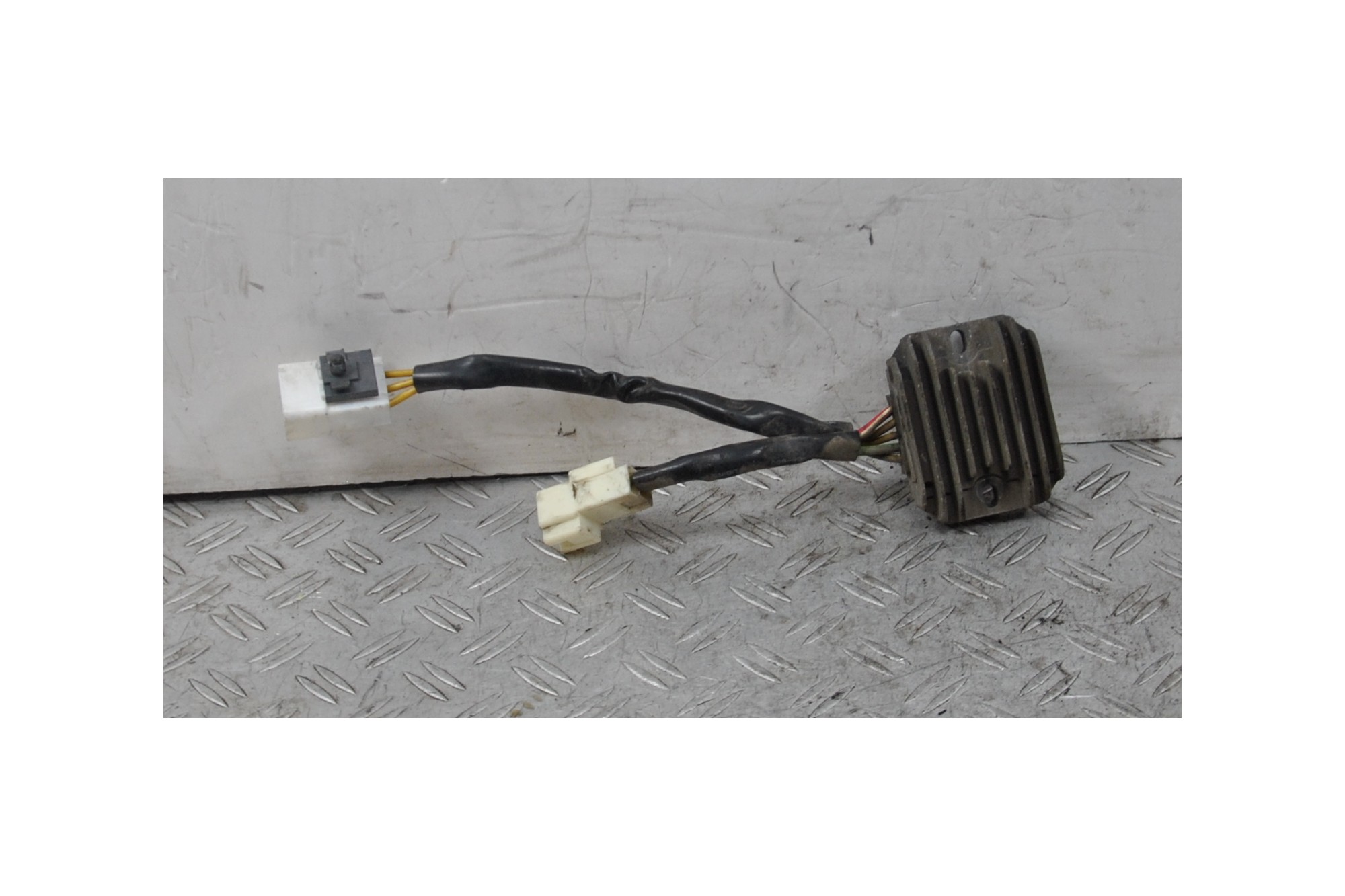 Regolatore Di Tensione Piaggio Liberty 150 3V dal 2013 al 2015 COD: T125-LK19  1663844123404