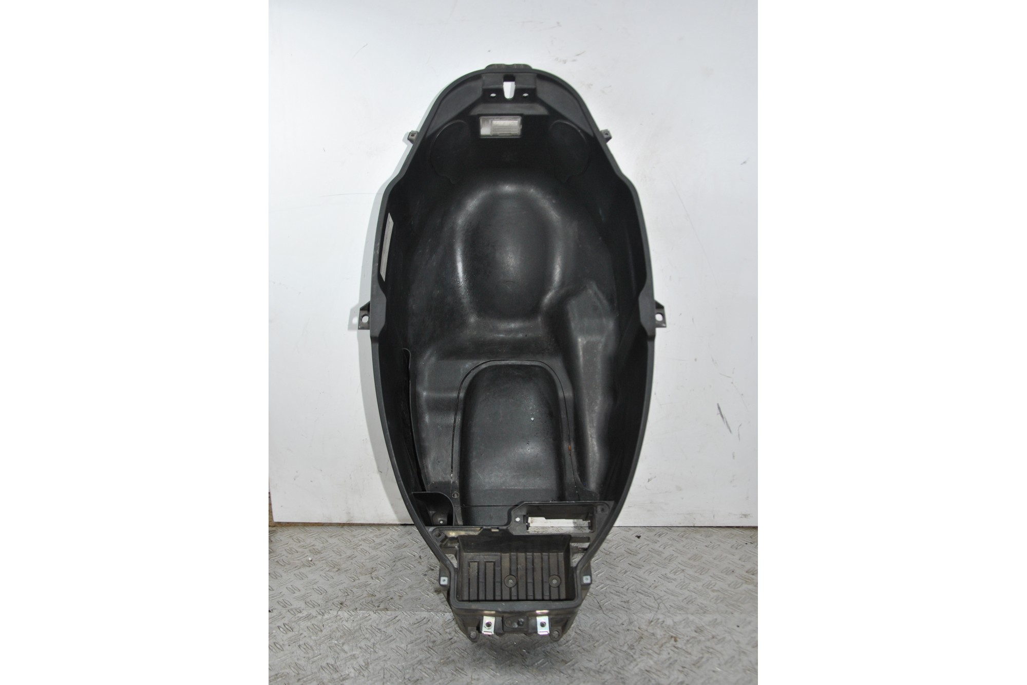 Carena Vano Sottosella Piaggio Beverly 300 dal 2011 al 2018  1663859953393