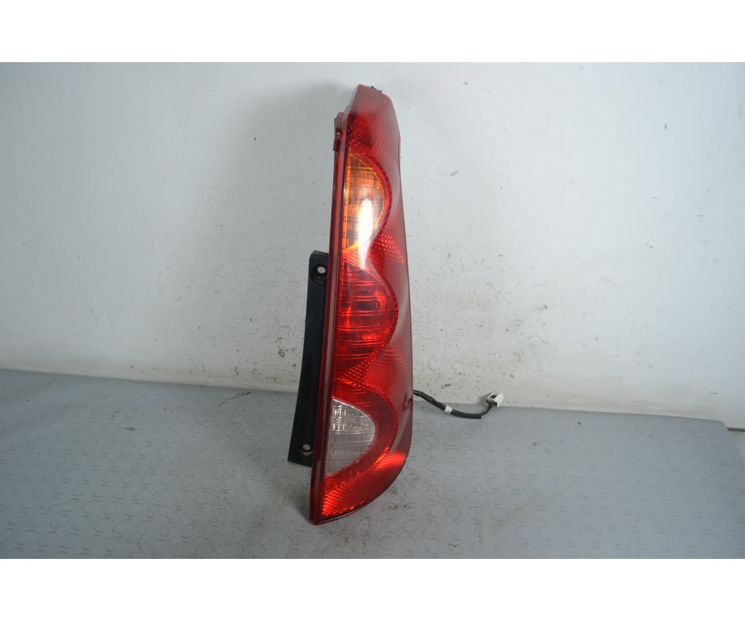 Fanale Stop Posteriore DX Nissan Note dal 2004 al 2013 Cod 220-16752  1664202467550