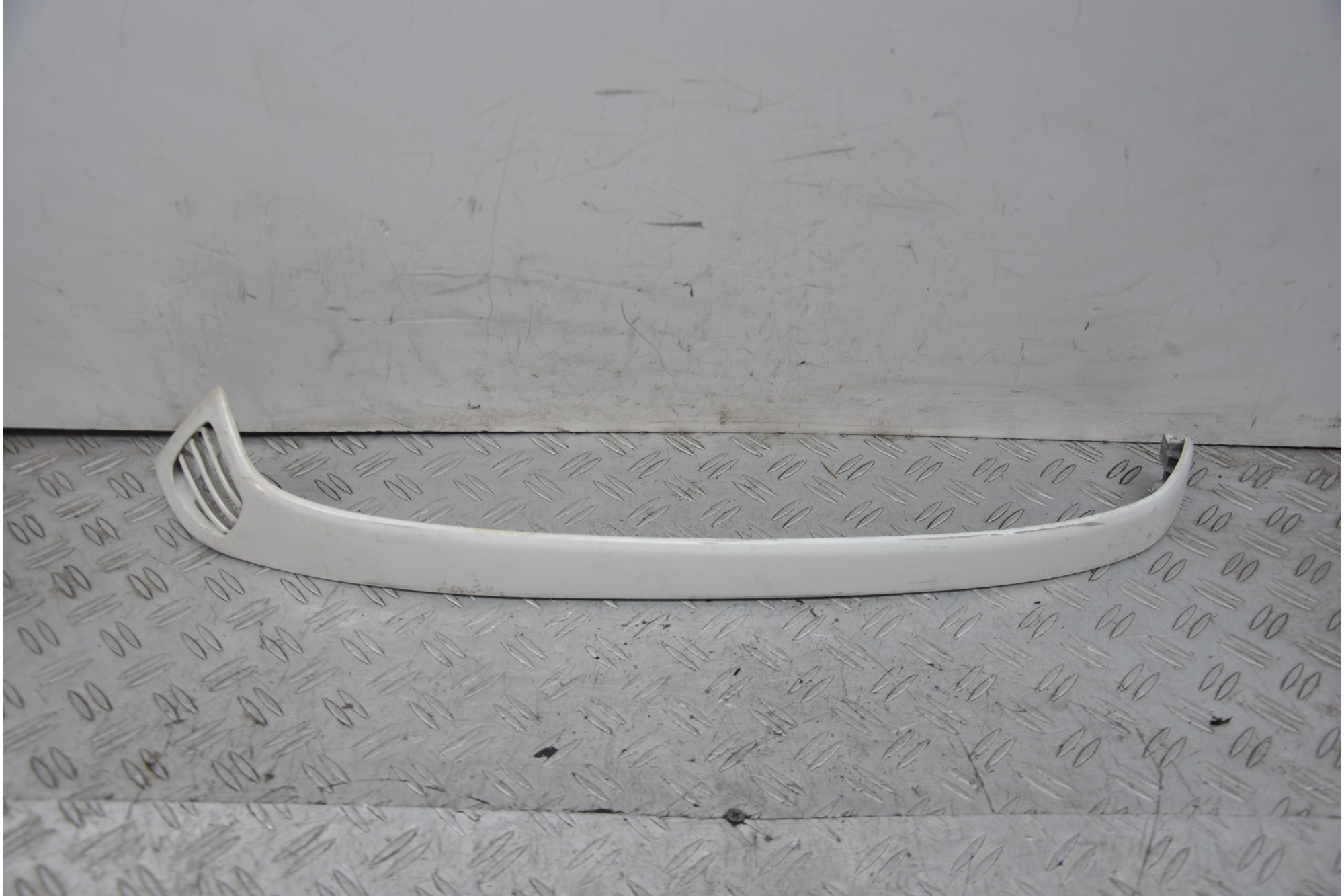Carena Fianchetto Inferiore Laterale Destro Piaggio Vespa S 125 dal 2007 al 2012  1664263592161