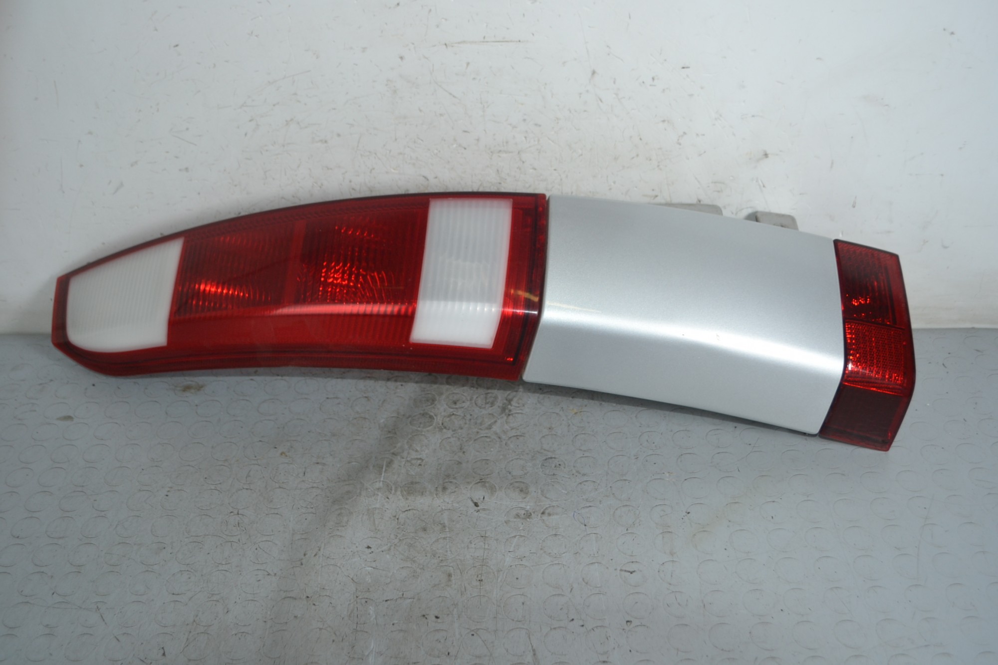 Fanale Stop Posteriore e Fendinebbia Posteriore SX Opel Meriva A dal 2003 al 2010 Cod 13130027  1664285640239