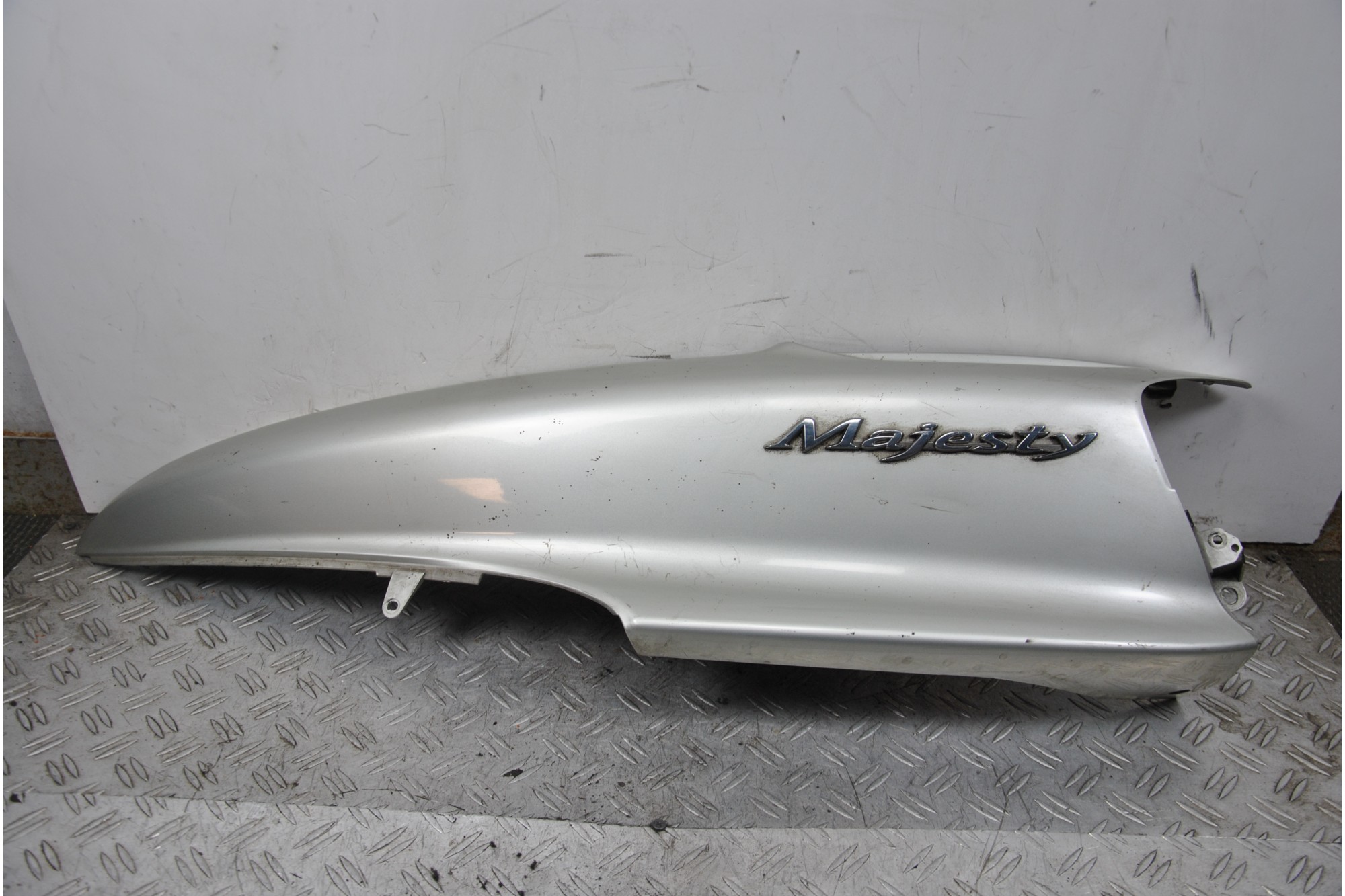 Carena Fianchetto Laterale Posteriore Sinistra Yamaha Majesty 250 dal 1999 al 2006  1664461841191