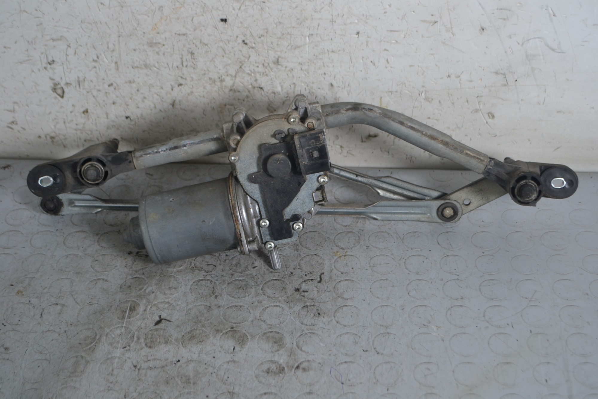 Motorino tergicristalli anteriore Alfa Romeo MiTo Dal 2008 al 2018 Cod 50545277  1664526538875