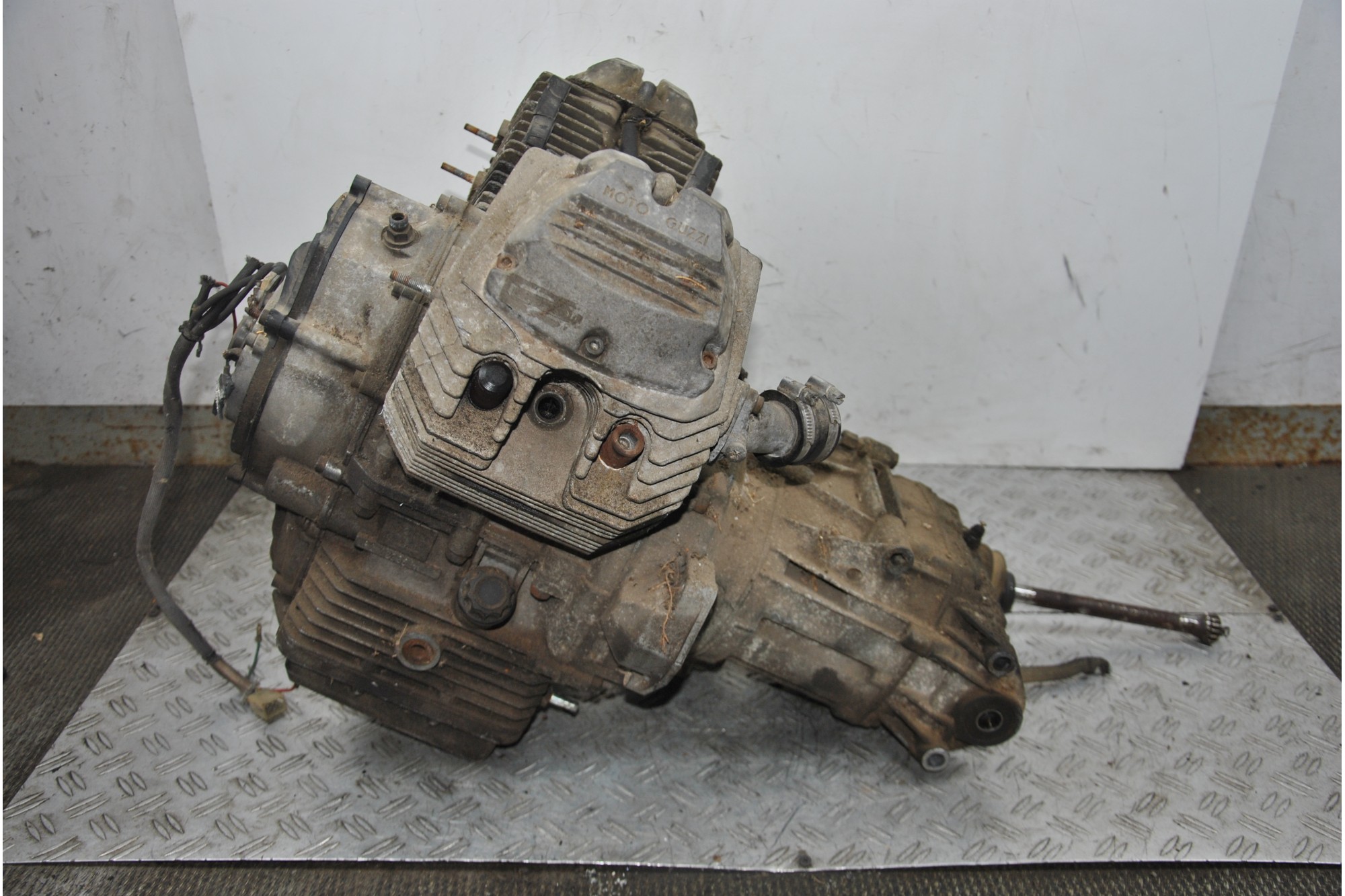 Blocco Motore Moto Guzzi V35 dal 1977 al 1985 Cod PC Num 022358 Blocco Fermo Da 30 anni Da Rigenerare  1665397640131