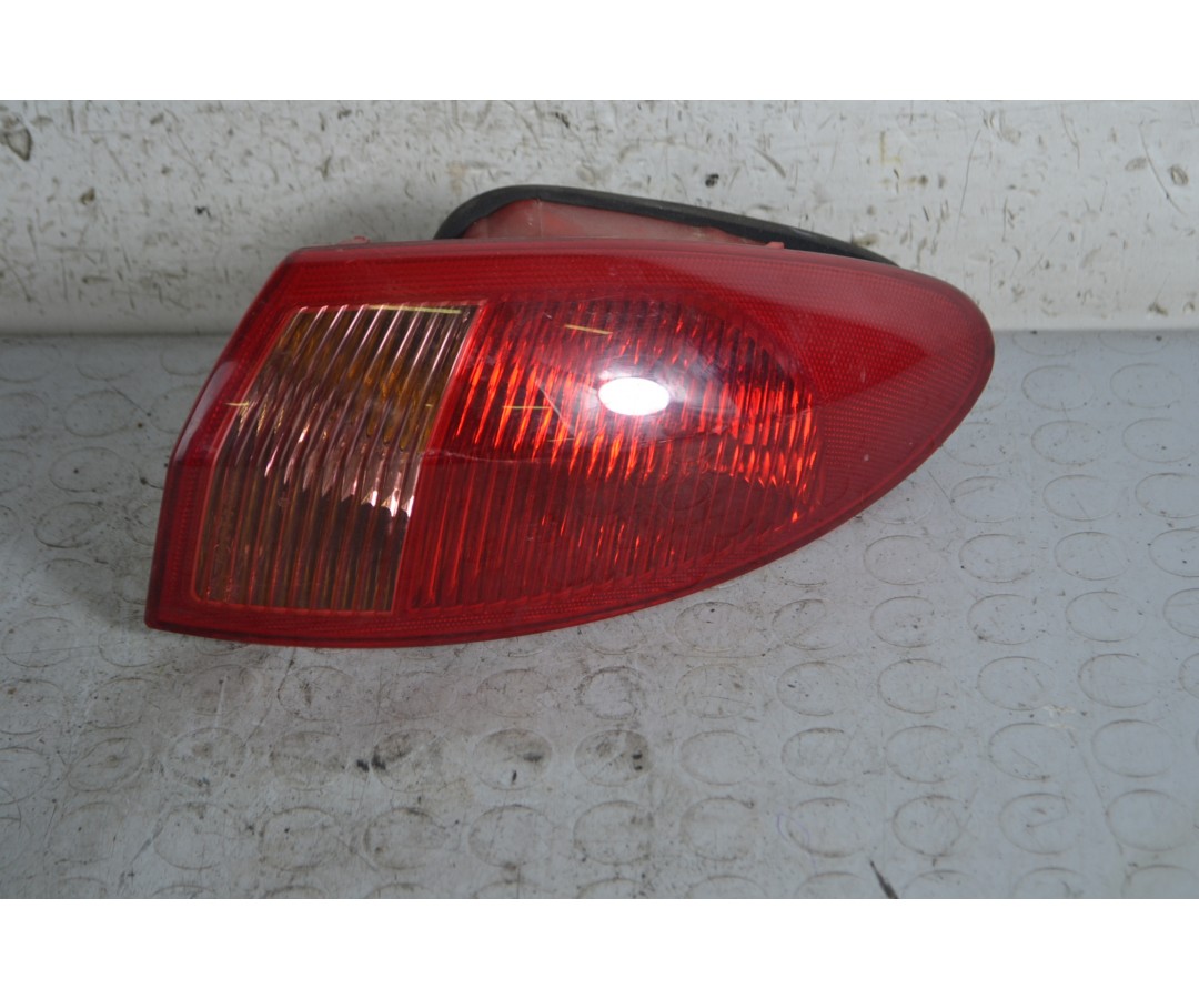 Fanale stop posteriore esterno DX Alfa Romeo 147 Dal 2000 al 2010 Cod 46556347  1665411222848