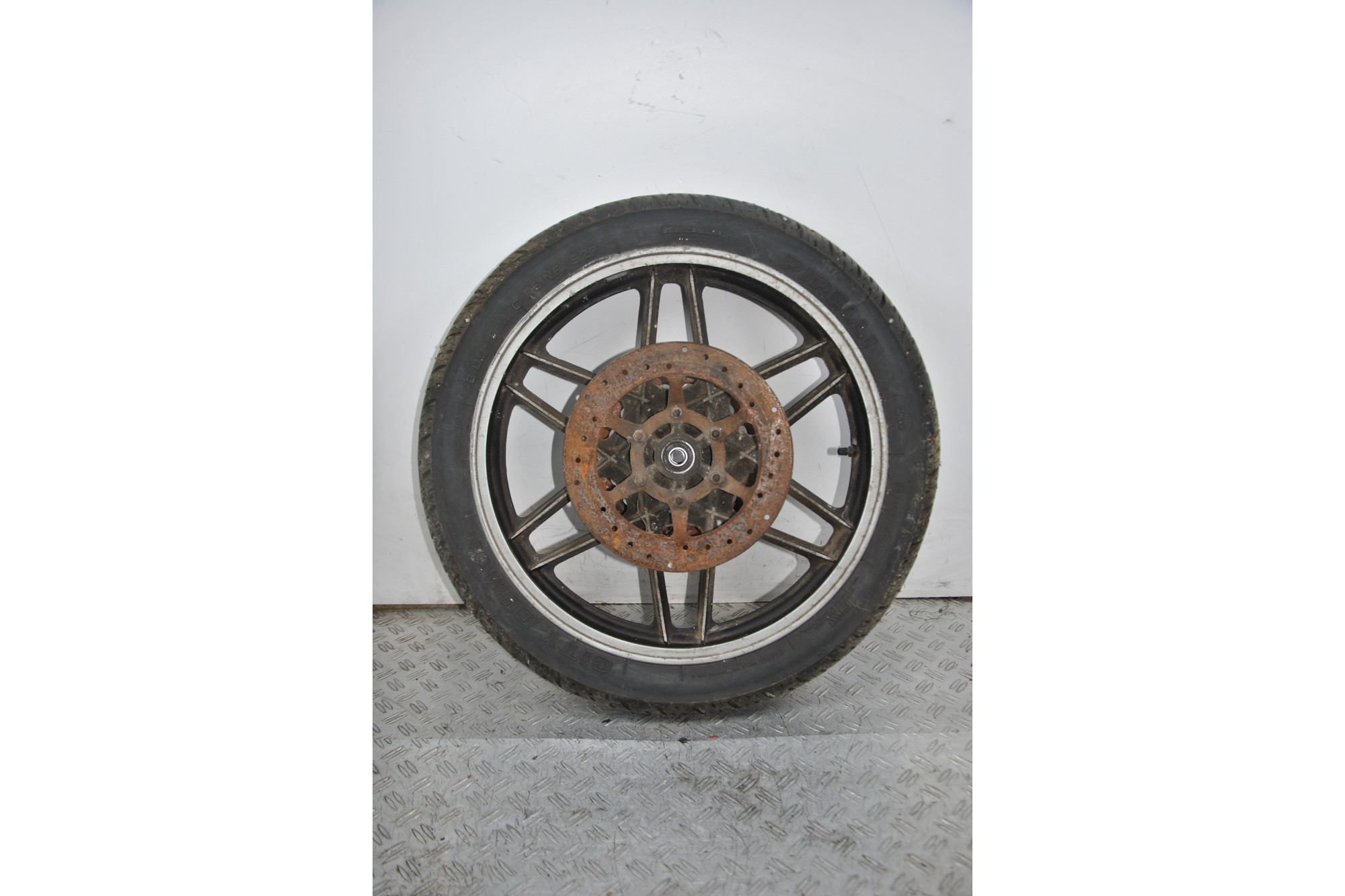 Cerchio Anteriore Moto Guzzi V35 dal 1977 al 1985  1665485107843
