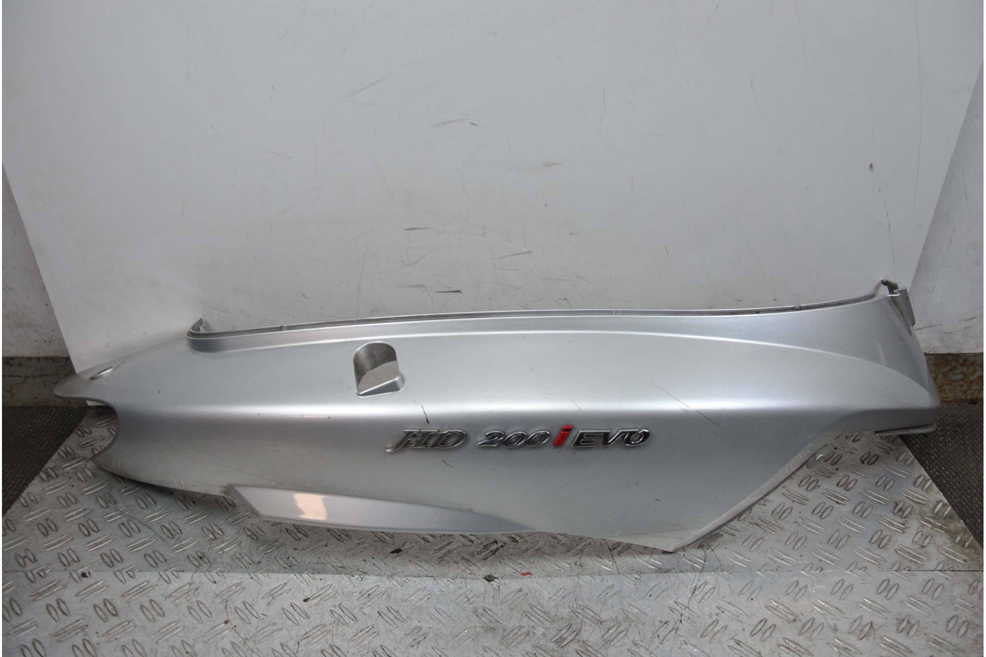Carena Fianchetto Laterale Posteriore Destro Sym HD 200 EVO dal 2011 al 2016  1665494174225