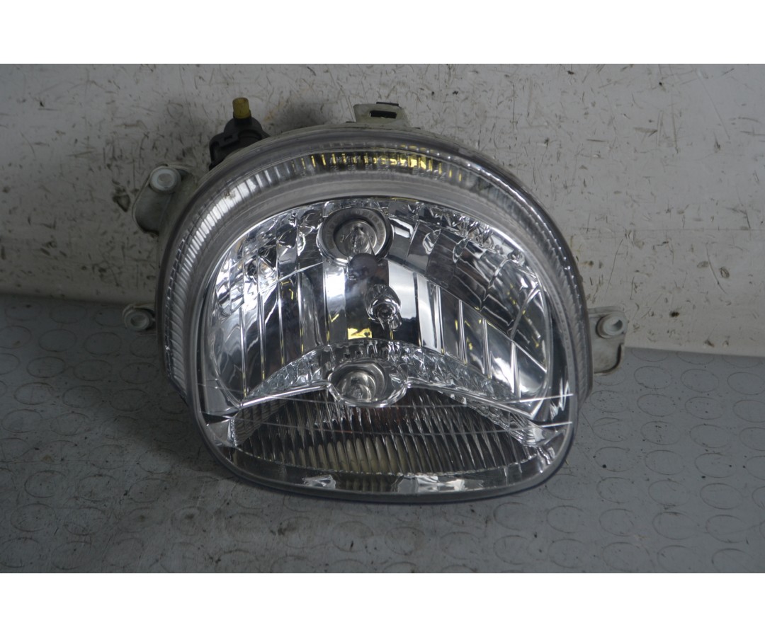 Faro fanale anteriore DX Renault Twingo I Dal 1998 al 2007 Cod 7701049687 1665751587423 Faro fanale anteriore DX Renault Twingo I Dal 1998 al 2007 Cod 7701049687 1665751587423