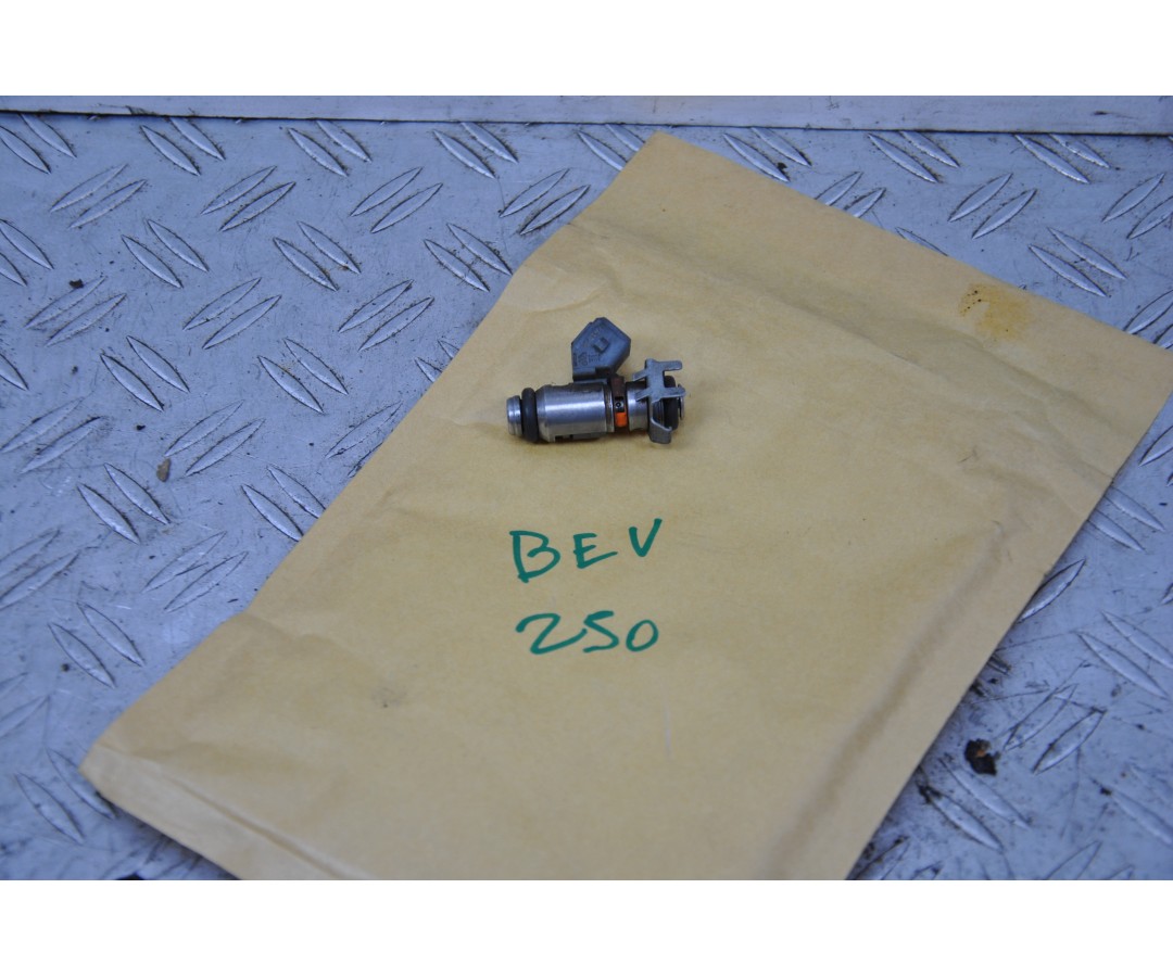 Iniettore Piaggio Beverly 250 dal 2001 al 2010 1666273171749 Iniettore Piaggio Beverly 250 dal 2001 al 2010 1666273171749