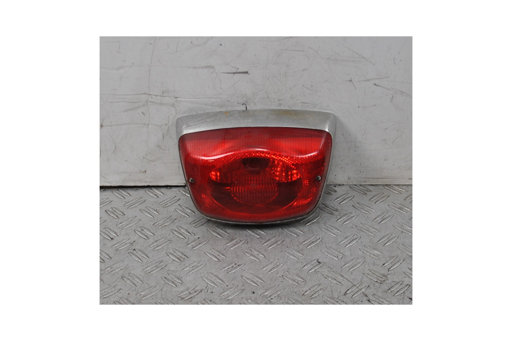 Faro Fanale Stop Posteriore Piaggio Vespa LX 125 / 150 Dal 2012 al 2013  1666692206350