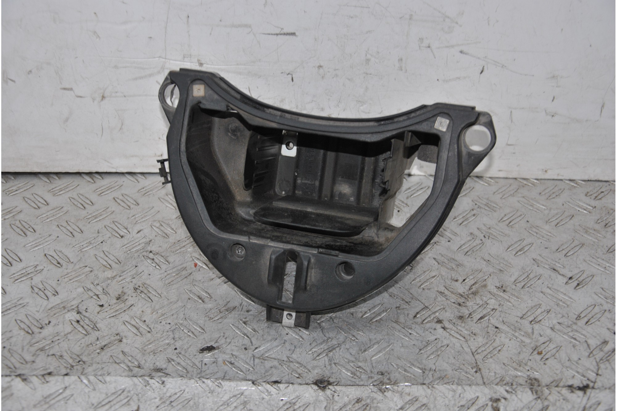 Carena Vano Batteria Piaggio Liberty 125 I-Get ABS dal 2016 al 2019  1666694337779