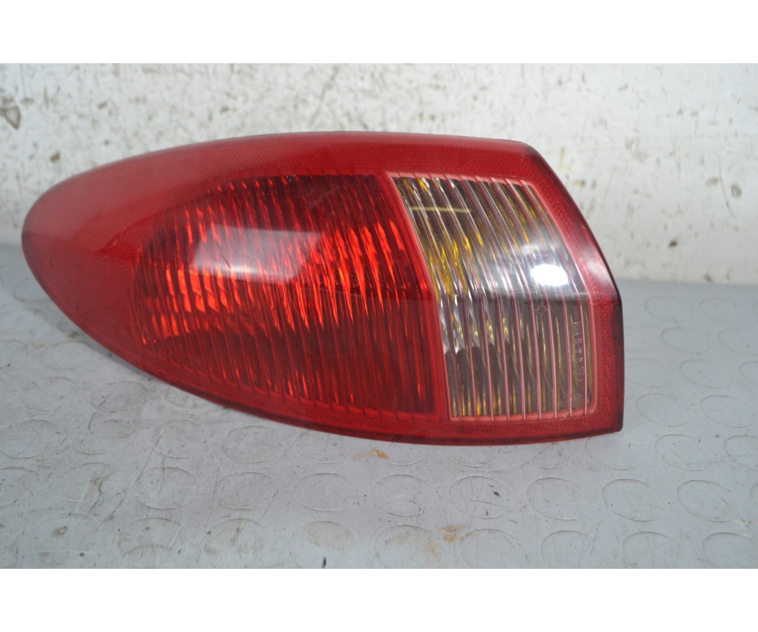 Fanale stop posteriore esterno SX Alfa Romeo 147 Dal 2000 al 2010 Cod 46556349  1666953777506