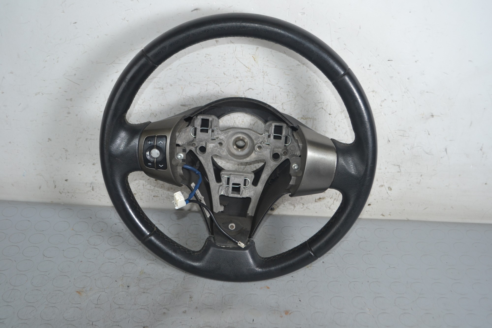 Volante Toyota Yaris dal 2005 al 2011 Cod 305460899p95-ae  1667203925920