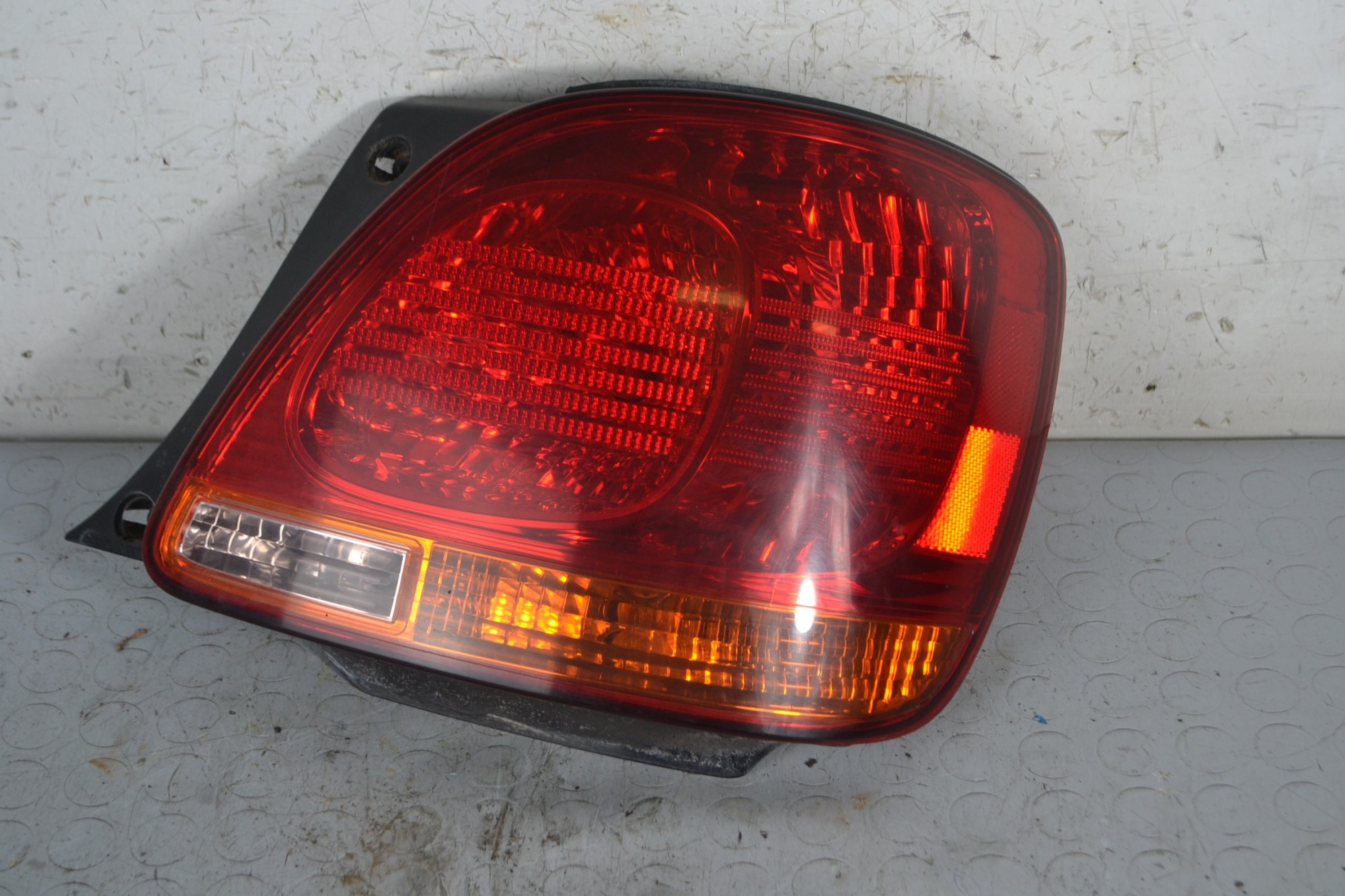 Fanale Stop Posteriore DX Lexus GS 420 dal 2000 al 2004 Cod 8155030870  1667378112057