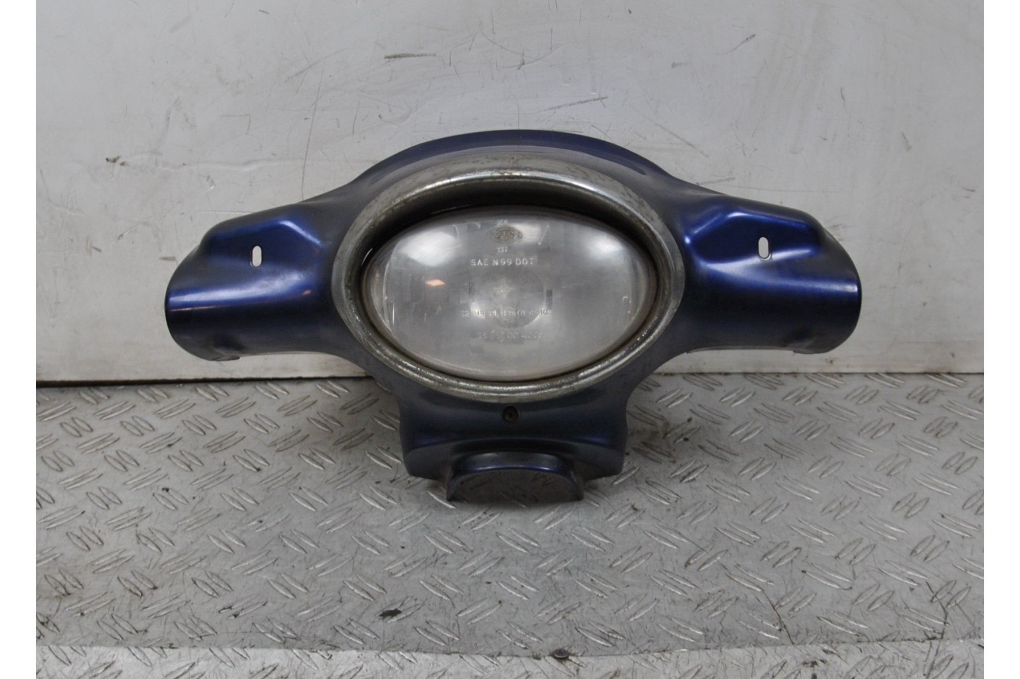 Carena Portafaro Con Faro Aprilia Scarabeo 50 Dal 2009 al 2017 COD : 105027  1667379890565