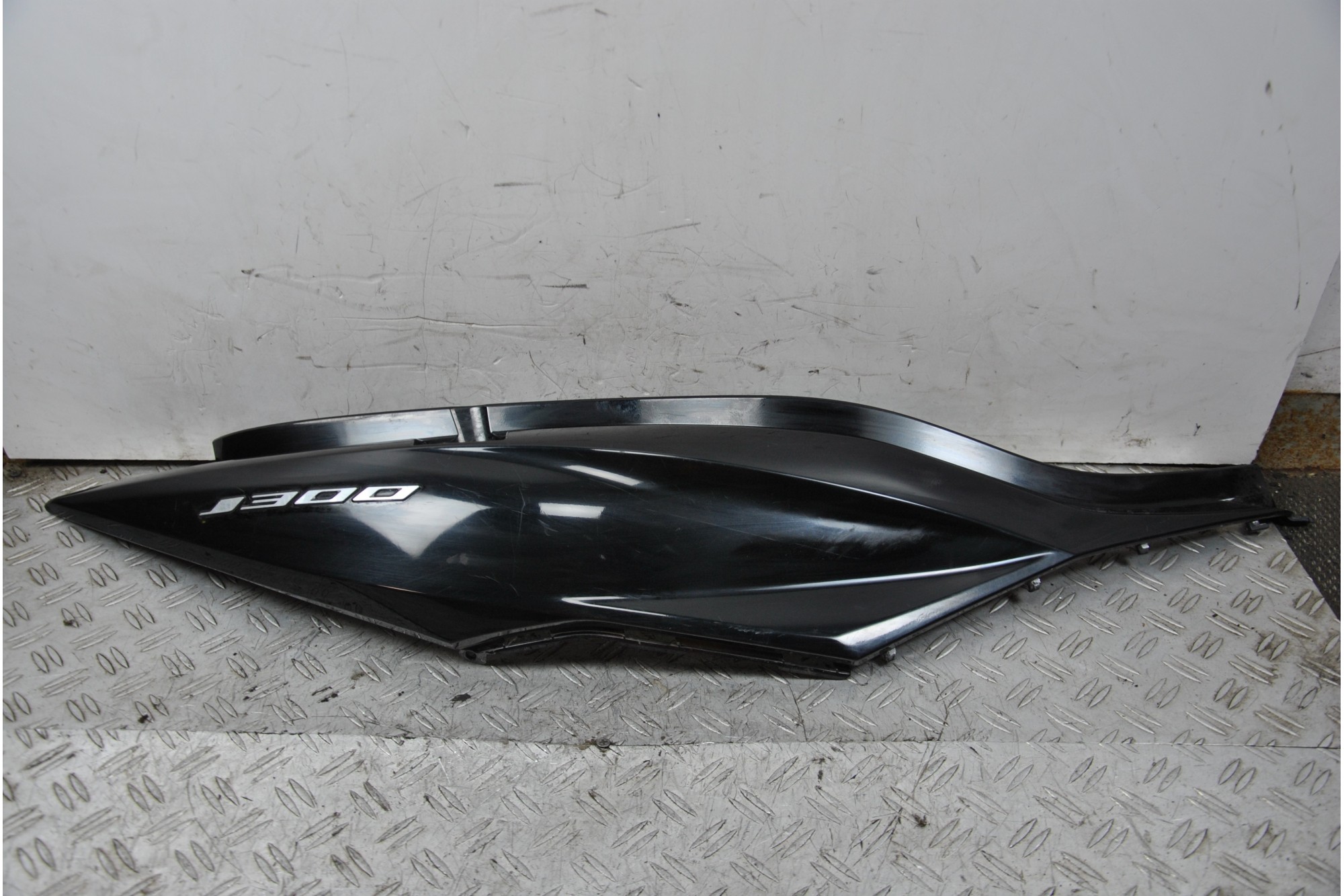 Carena Fianchetto laterale Posteriore Destro Kawasaki J300 ABS Dal 2014 Al 2016  1667390102920
