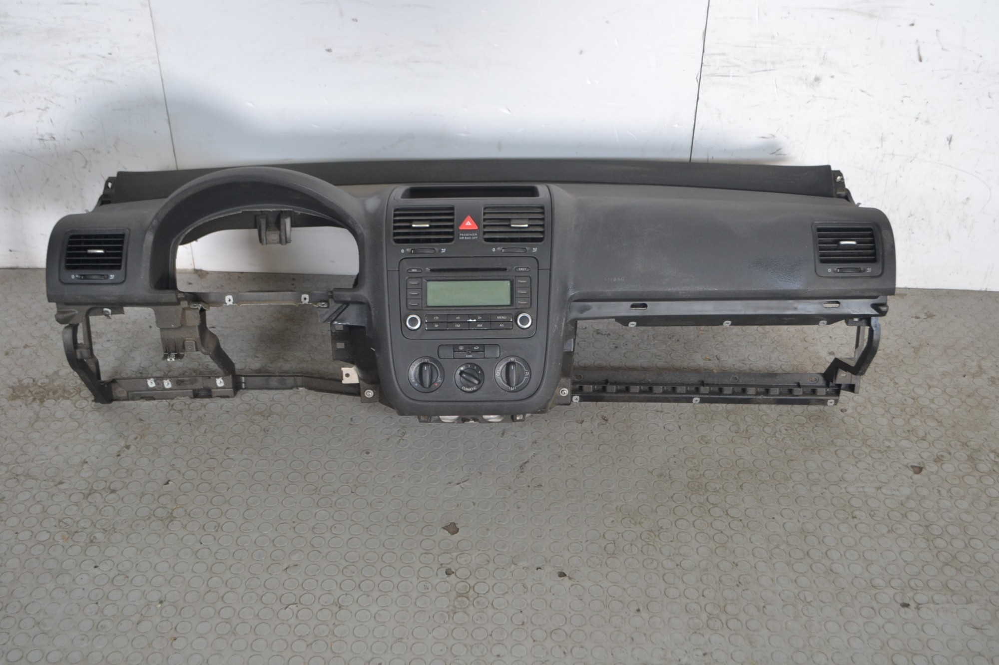 Cruscotto Volkswagen Golf V dal 2003 al 2008  1667463536270