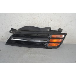 Griglia anteriore SX con freccia Nissan Micra K12 Dal 2002 al 2010 Cod 62330AX600  1667980209879