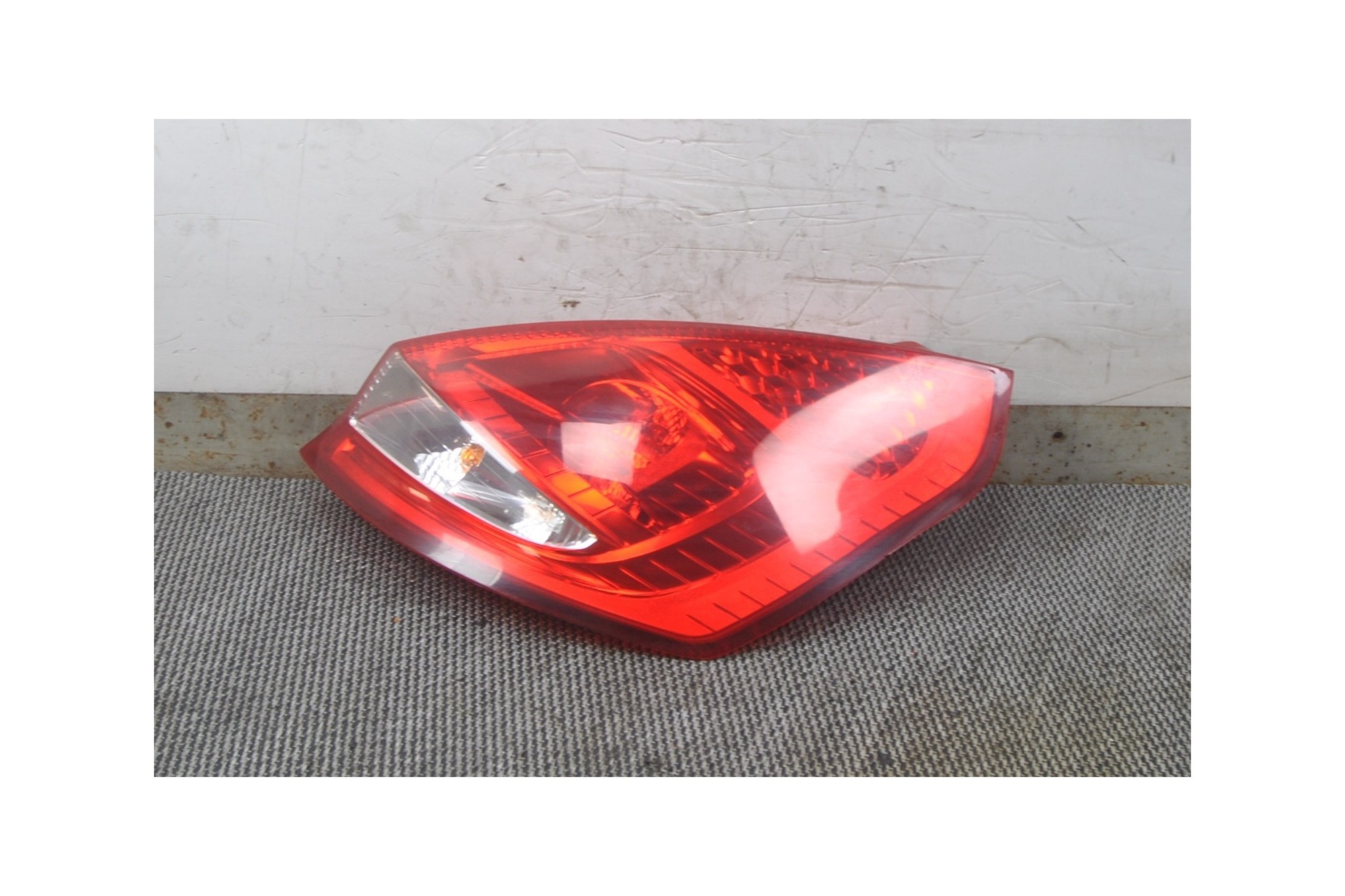 Fanale Stop Posteriore DX Ford Fiesta VI dal 2008 al 2017 cod 8A61-13404-A  2400000080251