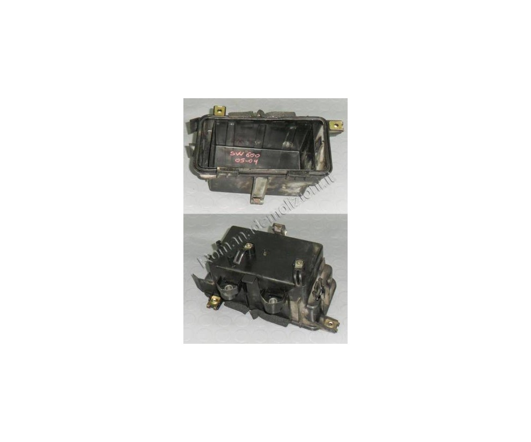 Carena Coperchio vano portabatteria Honda Silver Wing 600 Dal 2001 al 2009 1684137320607 Carena Coperchio vano portabatteria Honda Silver Wing 600 Dal 2001 al 2009 1684137320607