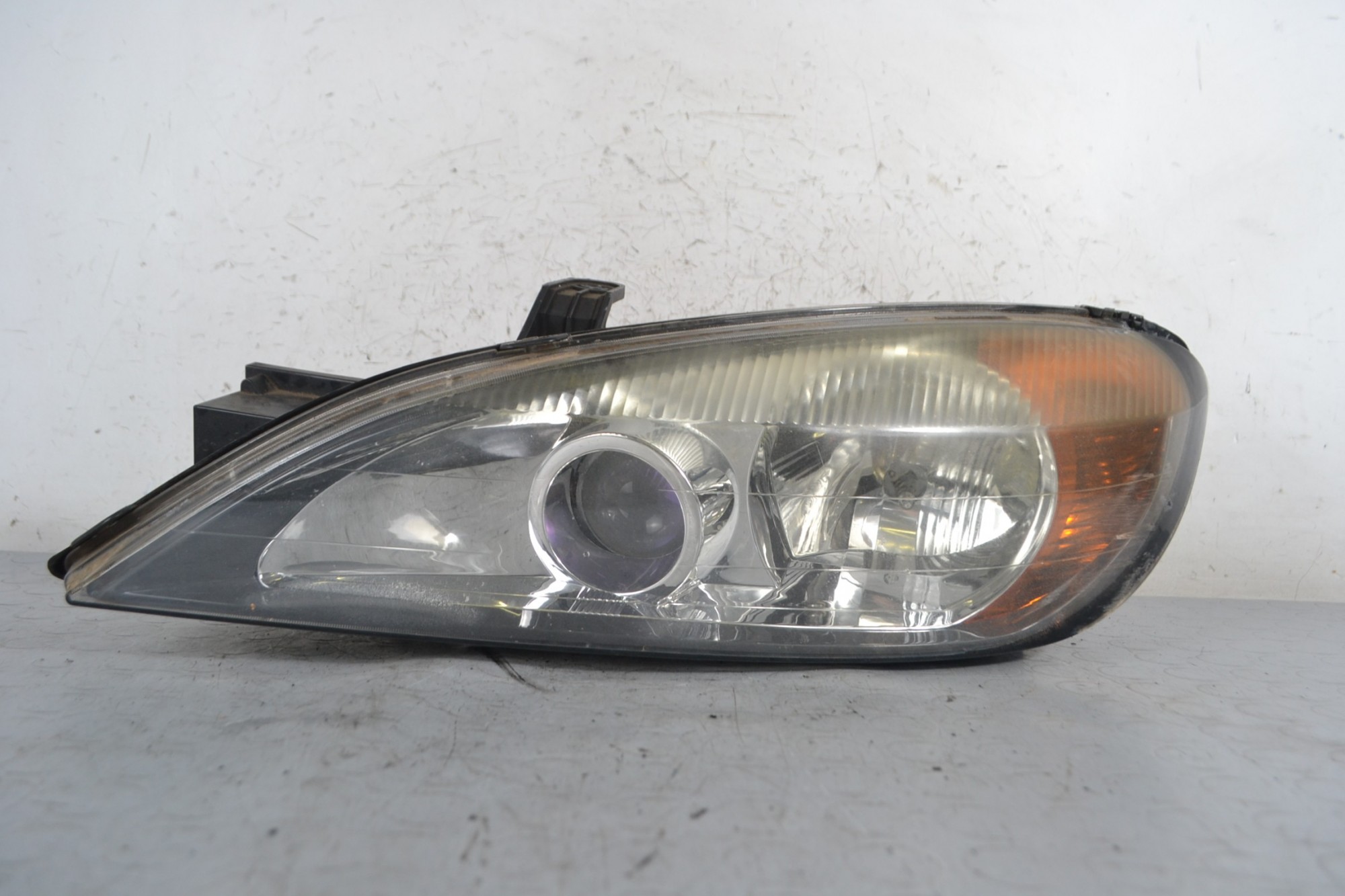Faro fanale anteriore SX Nissan Primera P11 Dal 1996 al 2002 Cod 89005897  1668683987316