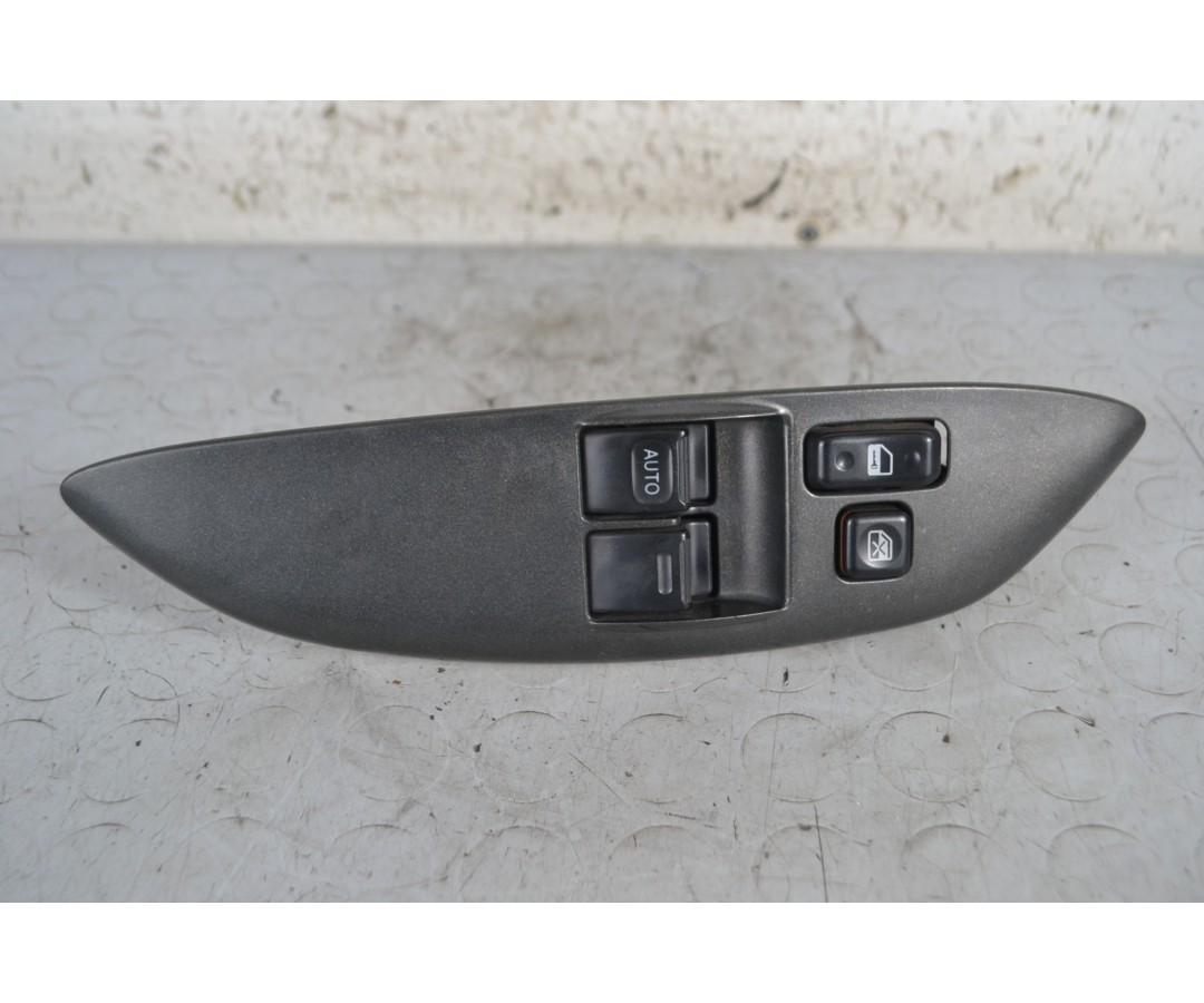 Pulsantiera alzacristalli anteriore SX Toyota Yaris Dal 1999 al 2005 Cod 011-300N  1669132899617