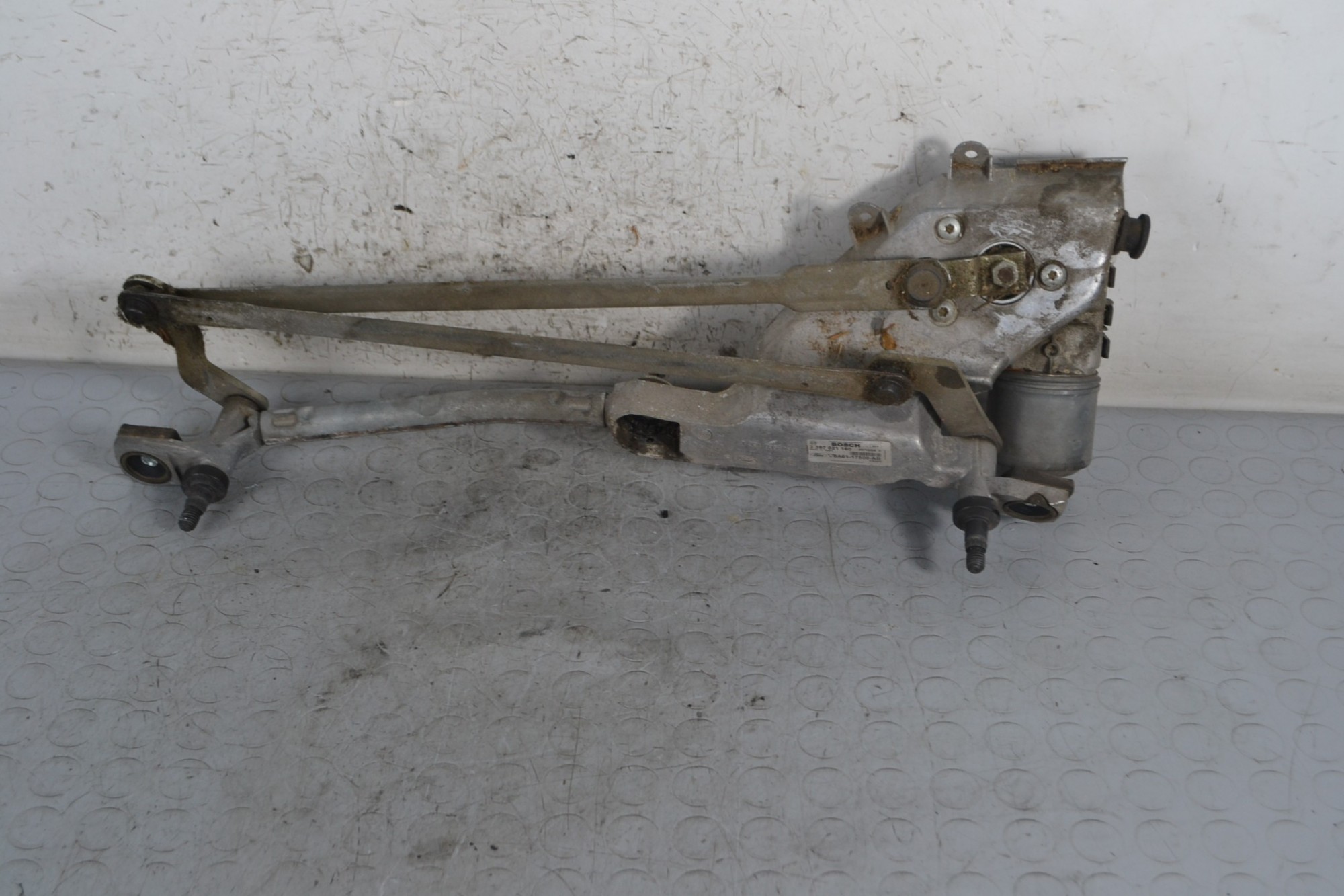Motorino tergicristalli anteriore Ford Fiesta VI dal 2008 al 2017 Cod 8a61-17500-ab  1669730087454
