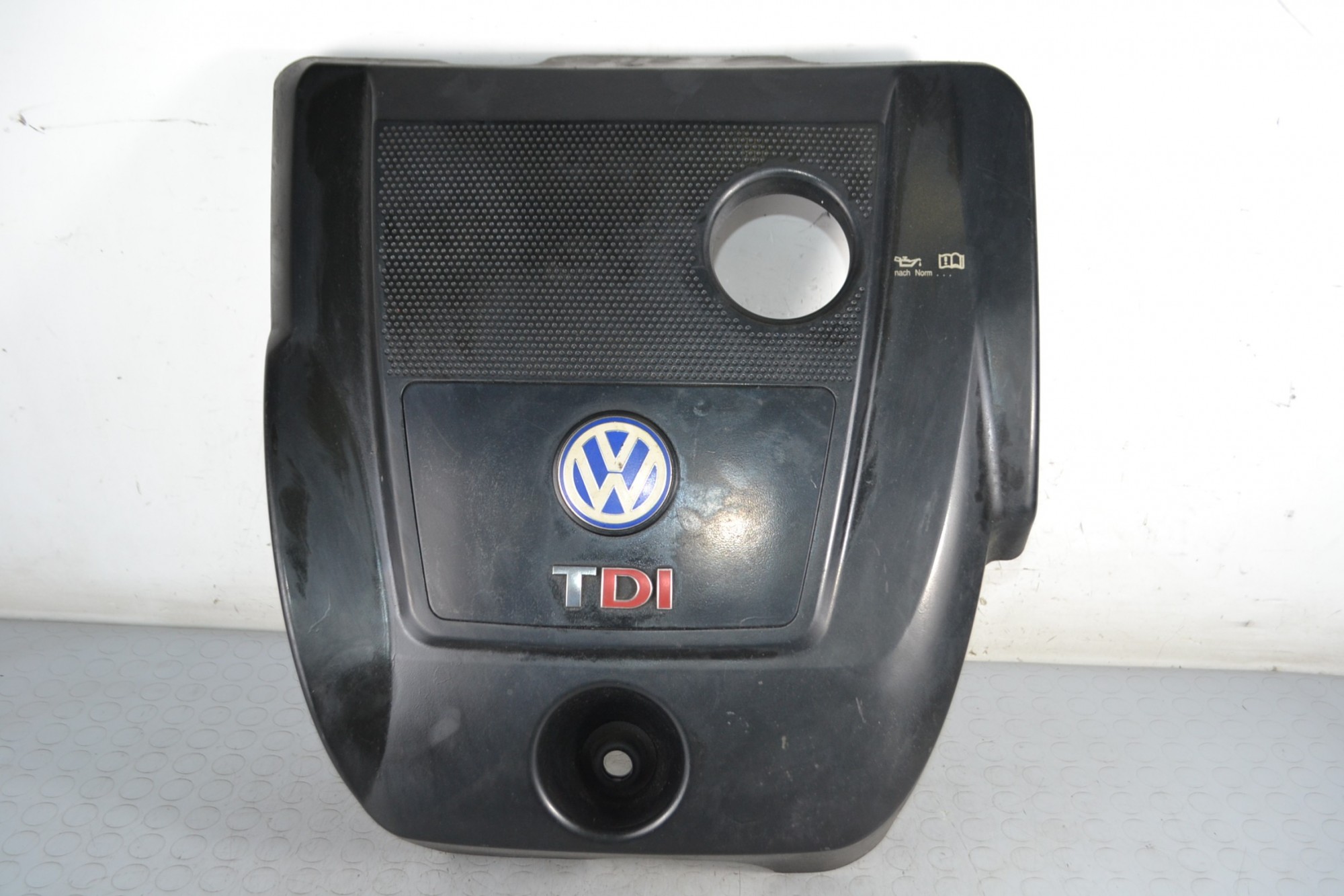 Coperchio Motore Volkswagen Golf IV dal 1997 al 2004 Cod 038103925aj  1669893498845