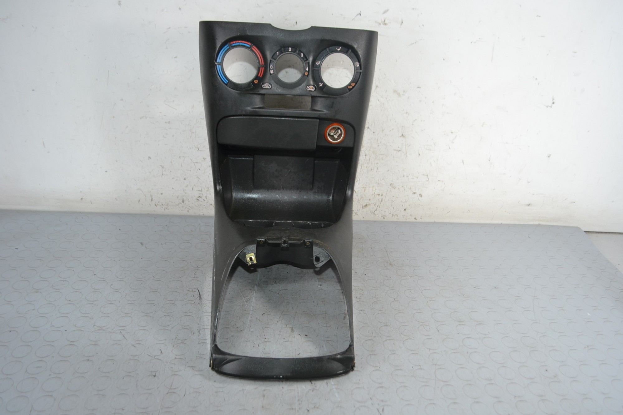 Console centrale portabicchieri Fiat Punto 188 Dal 2003 al 2007 Cod 225409  1670248436023